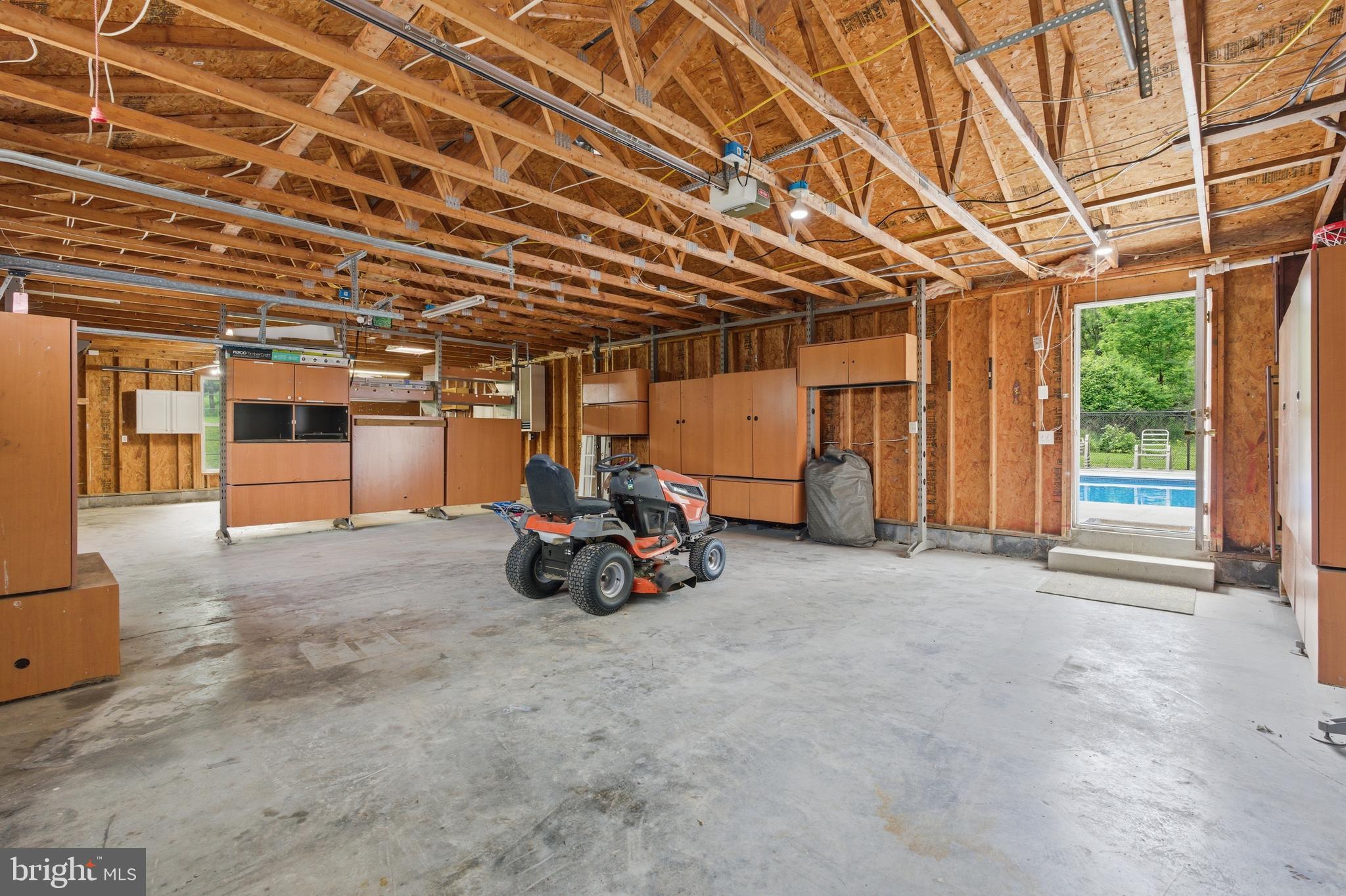 SYLVAN RUN ESTATES - Residential