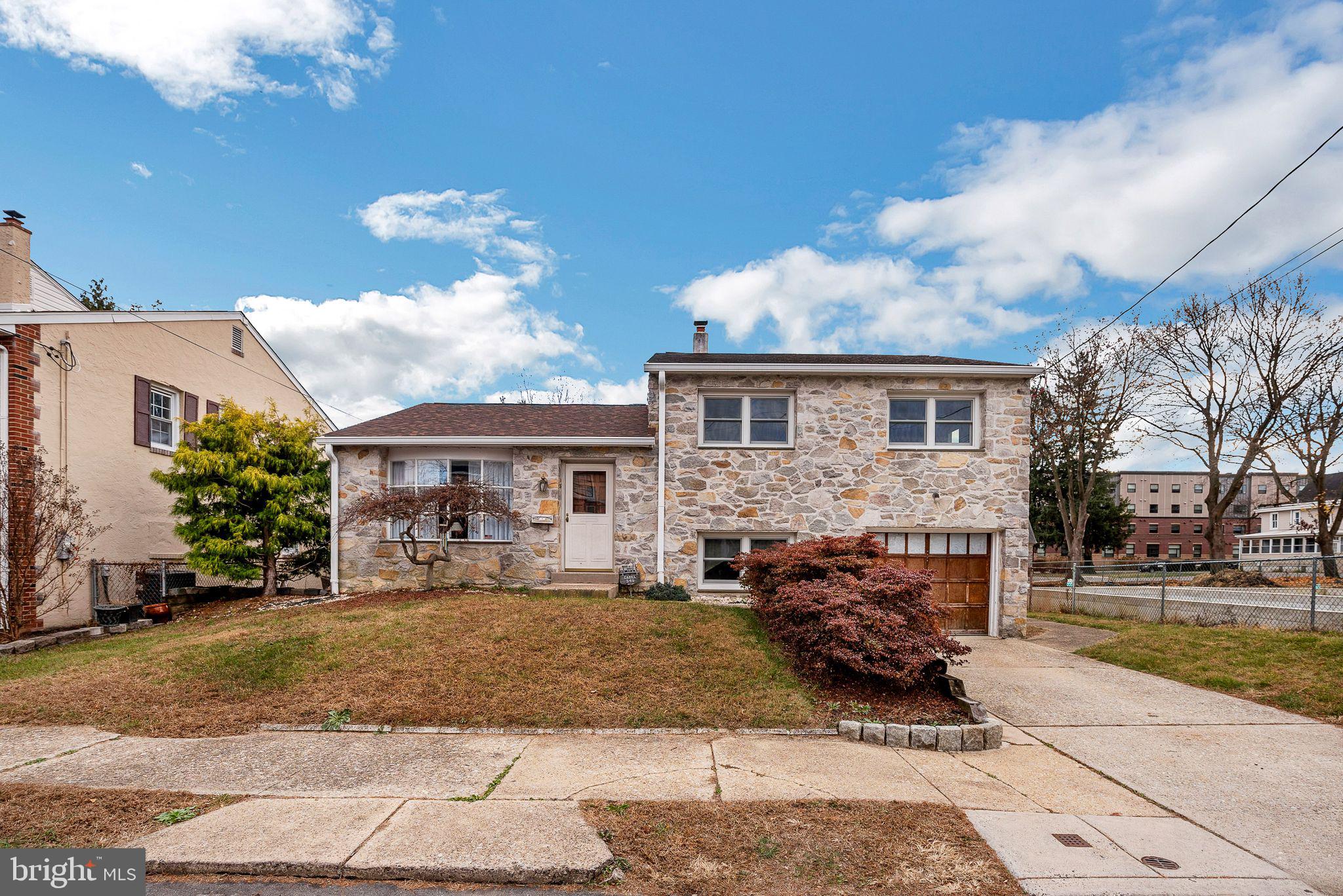 ROXBOROUGH - Residential