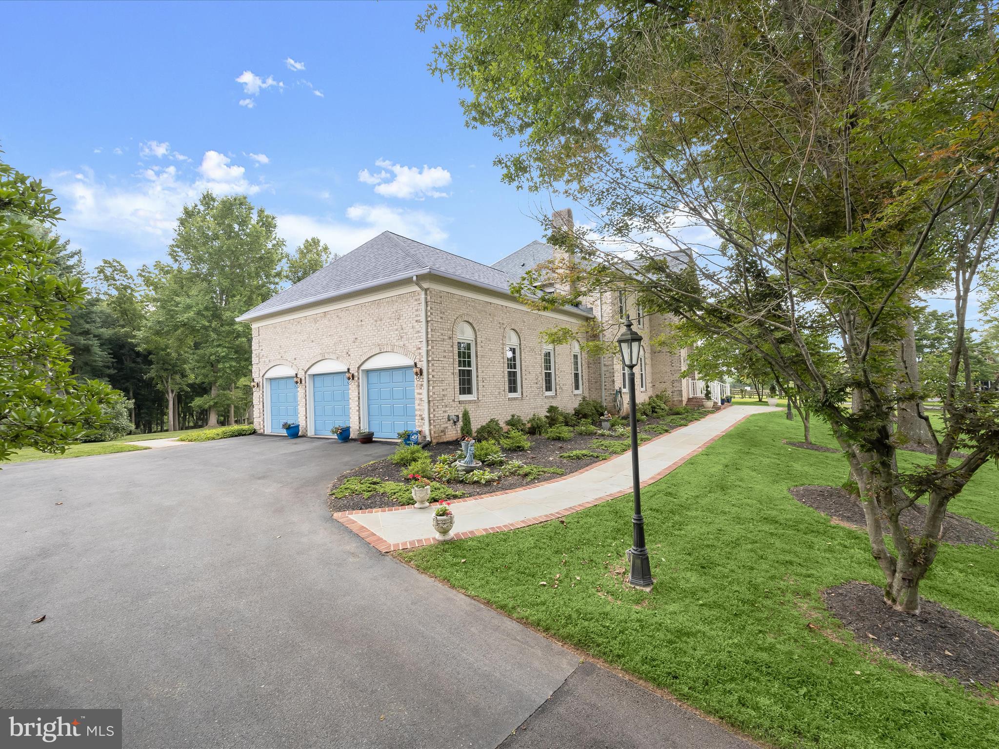 GREENHILLS FARM - Residential