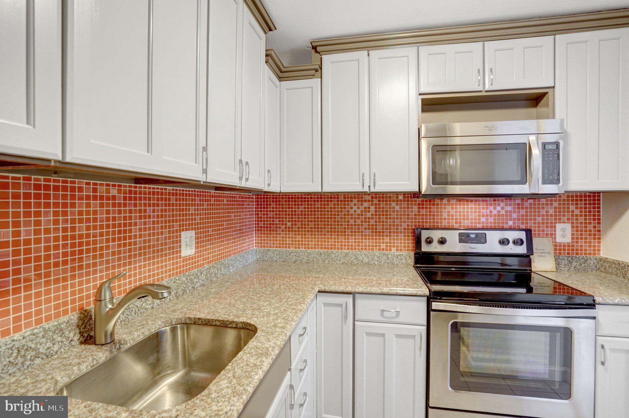 ALEXANDRIA KNOLLS - Residential
