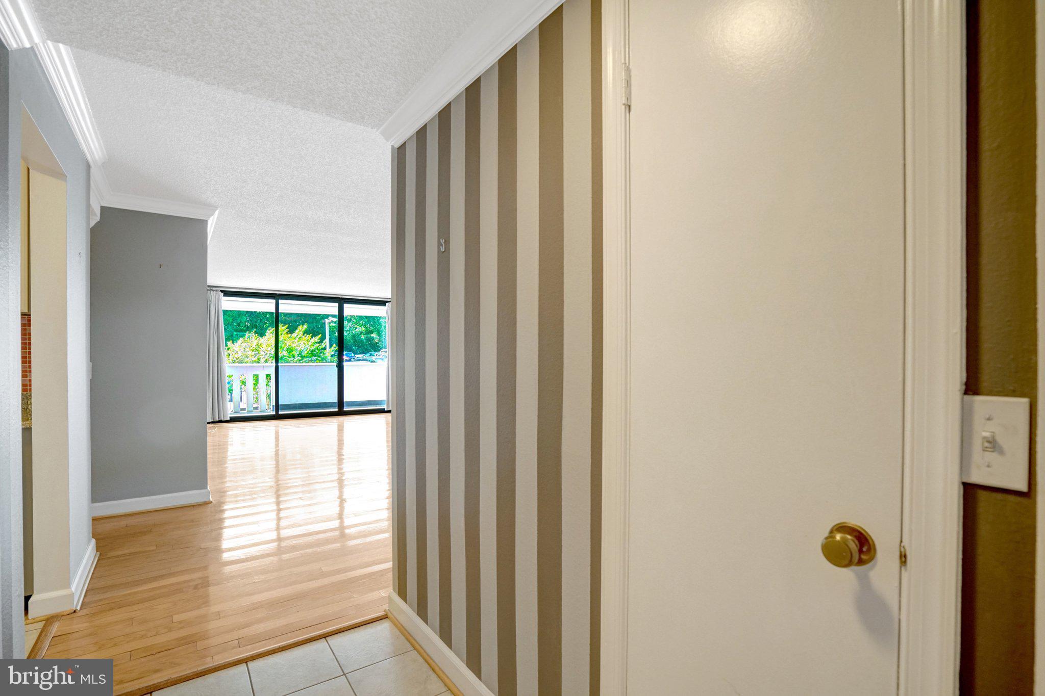 ALEXANDRIA KNOLLS - Residential