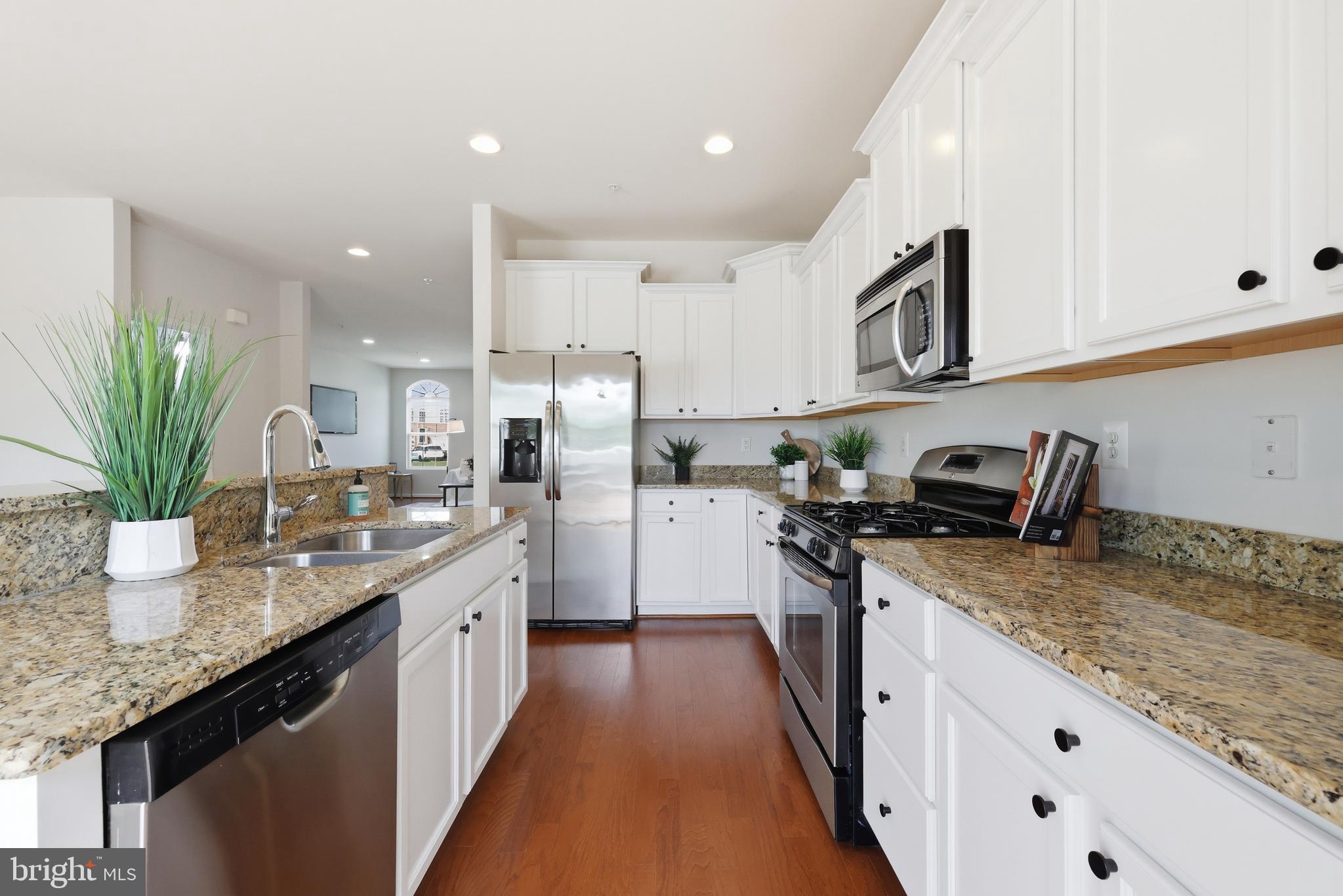 FIELDSTONE PRESERVE - Residential