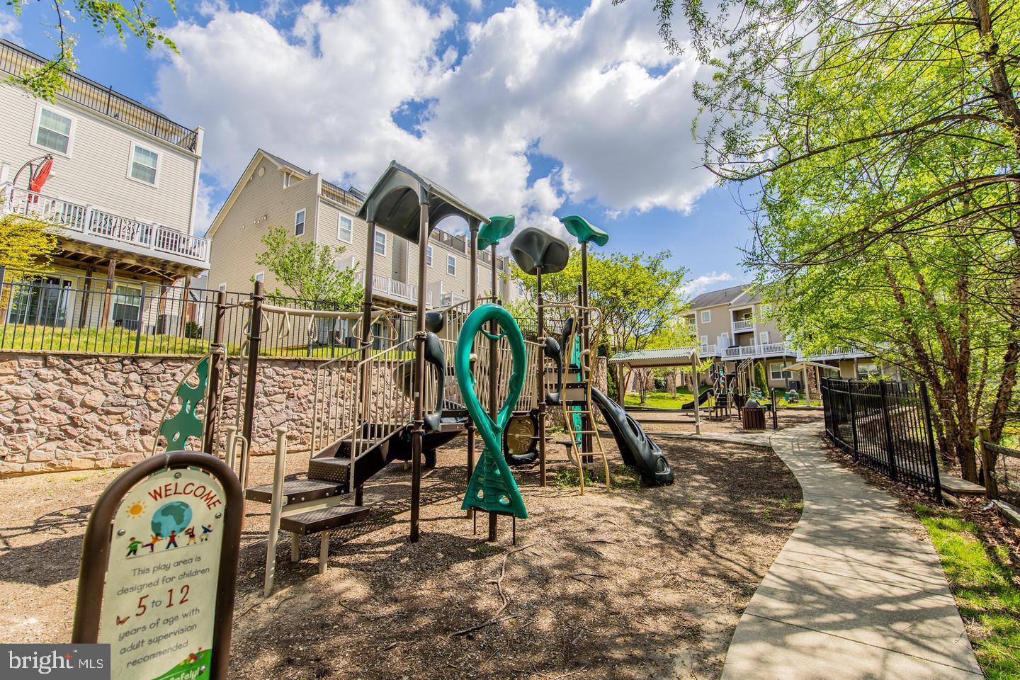 FIELDSTONE PRESERVE - Residential
