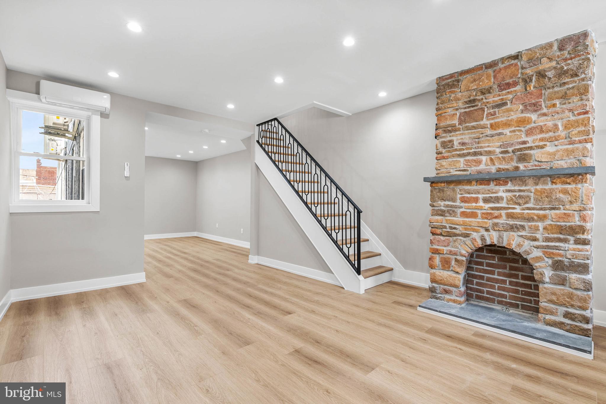 PORT RICHMOND - Residential