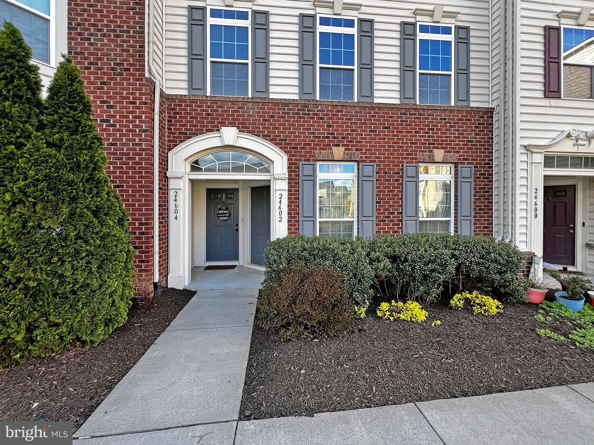 ARCOLA TOWN CENTER CONDO - Residential