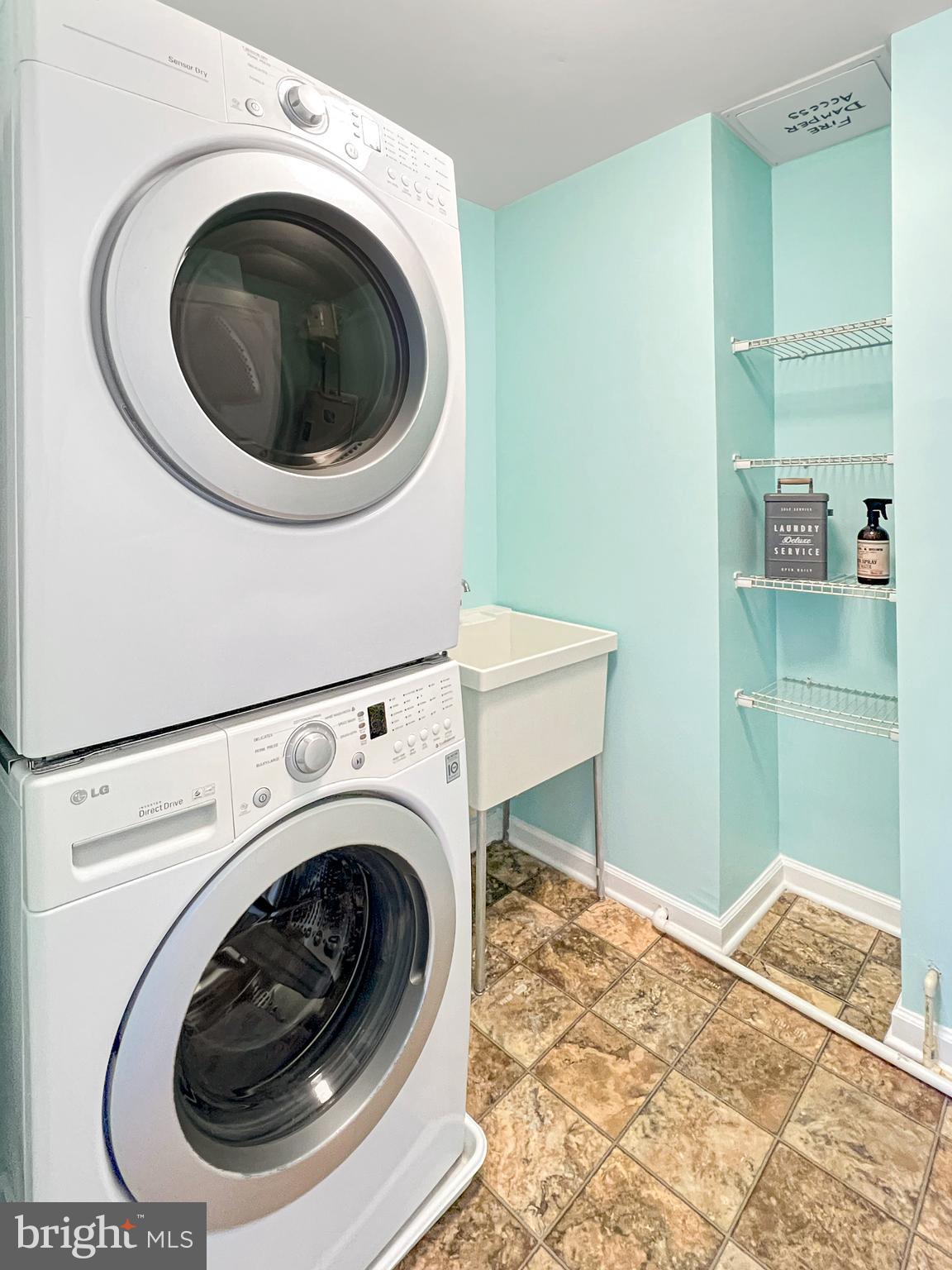 ARCOLA TOWN CENTER CONDO - Residential