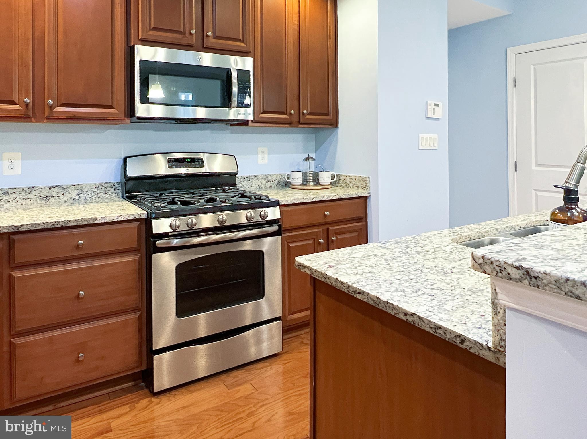 ARCOLA TOWN CENTER CONDO - Residential