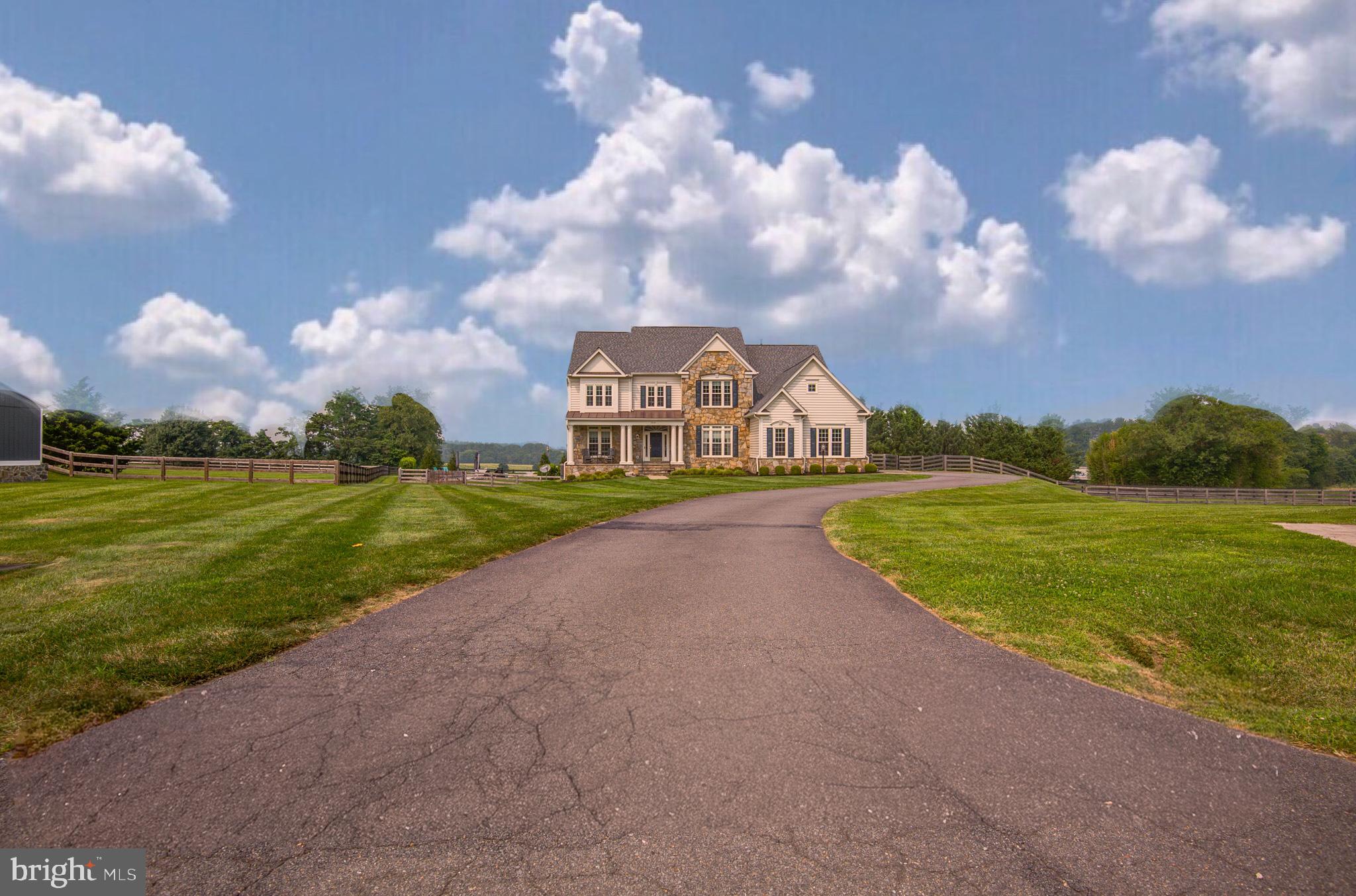 EAGLE CREEK - Residential