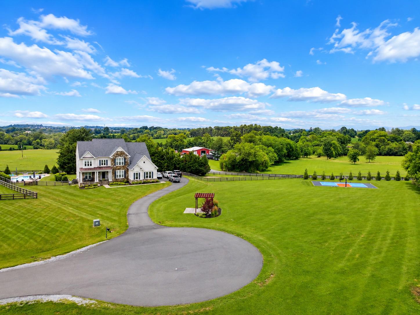 EAGLE CREEK - Residential
