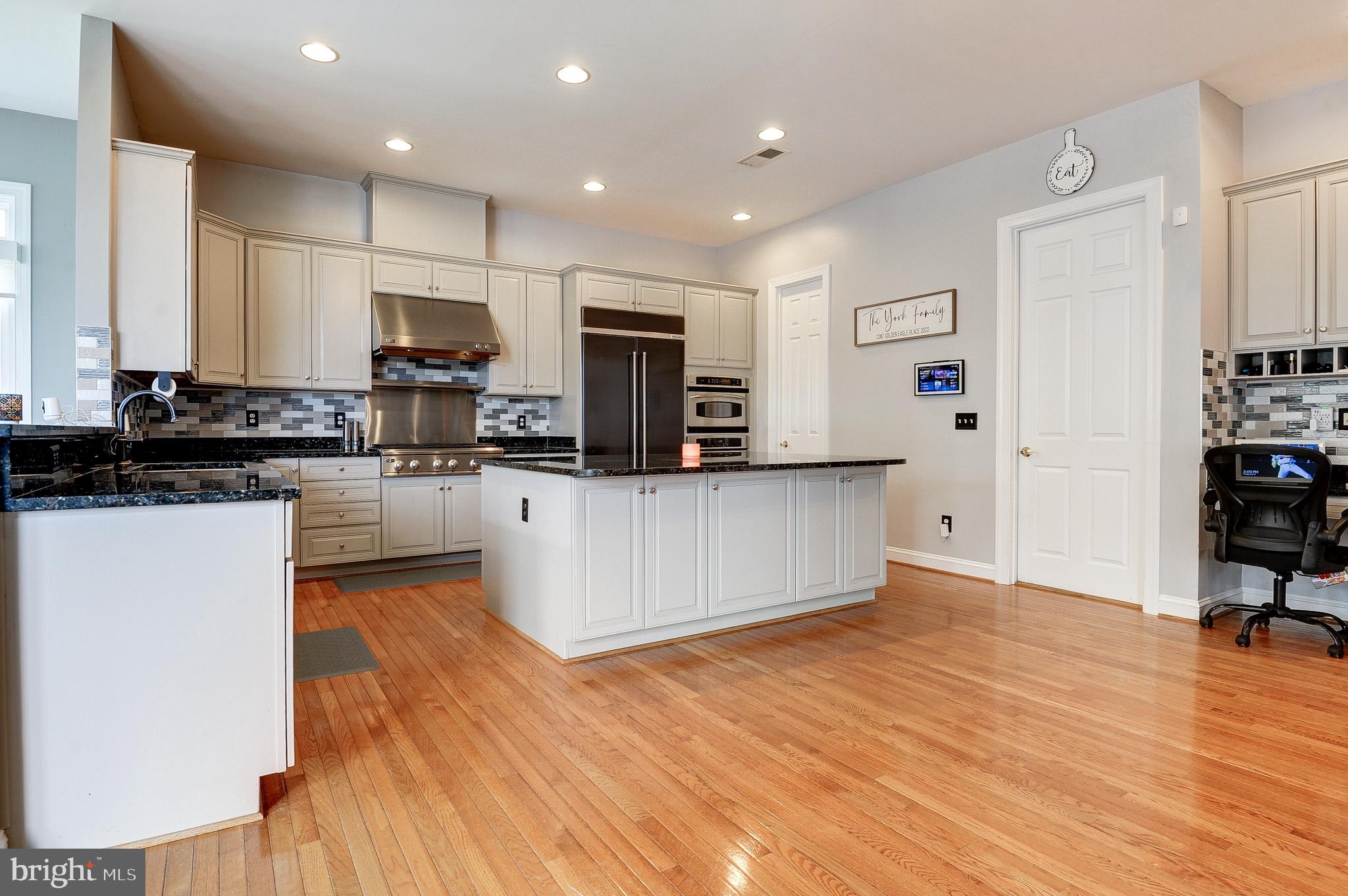 EAGLE CREEK - Residential