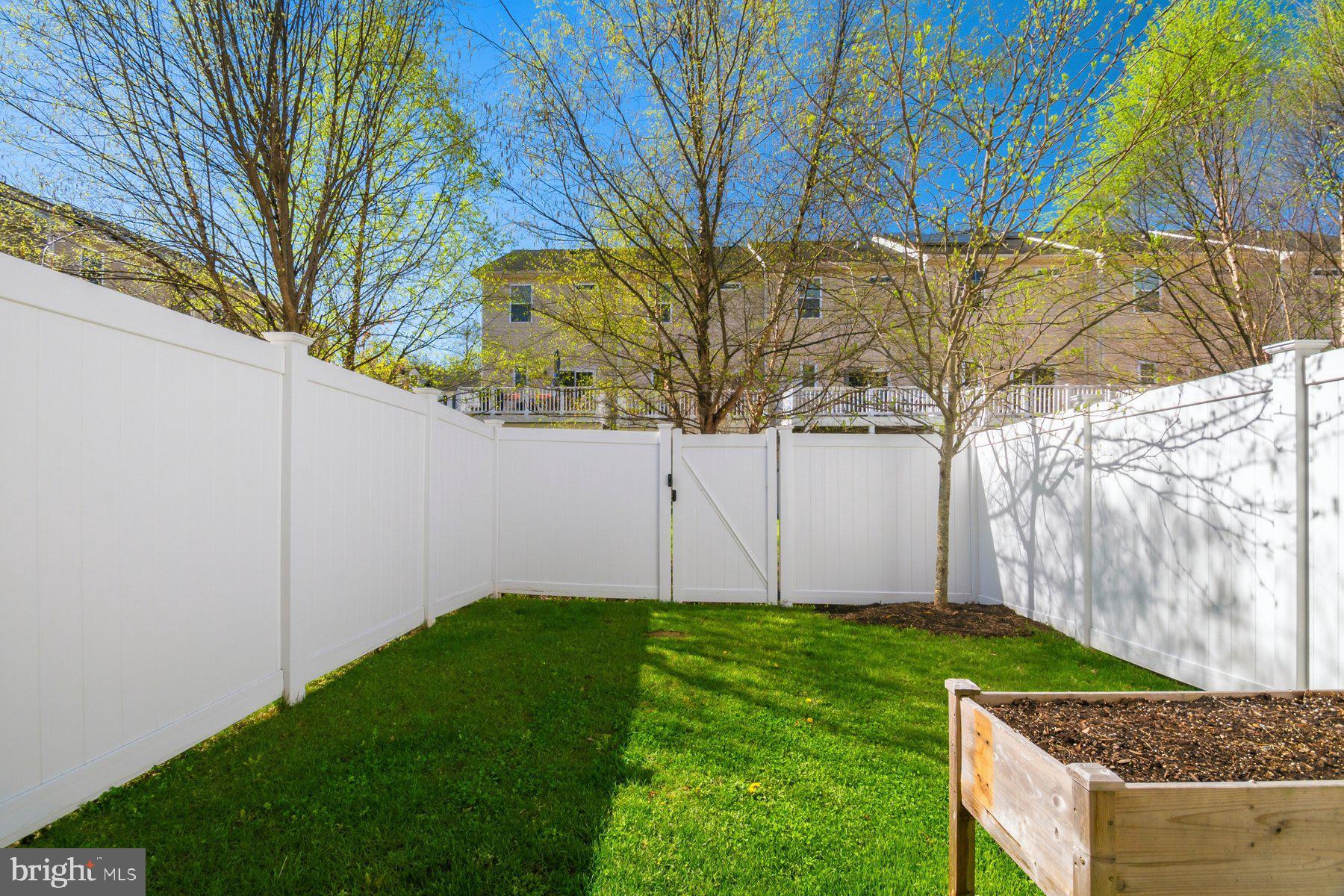 TANYARD SPRINGS - Residential