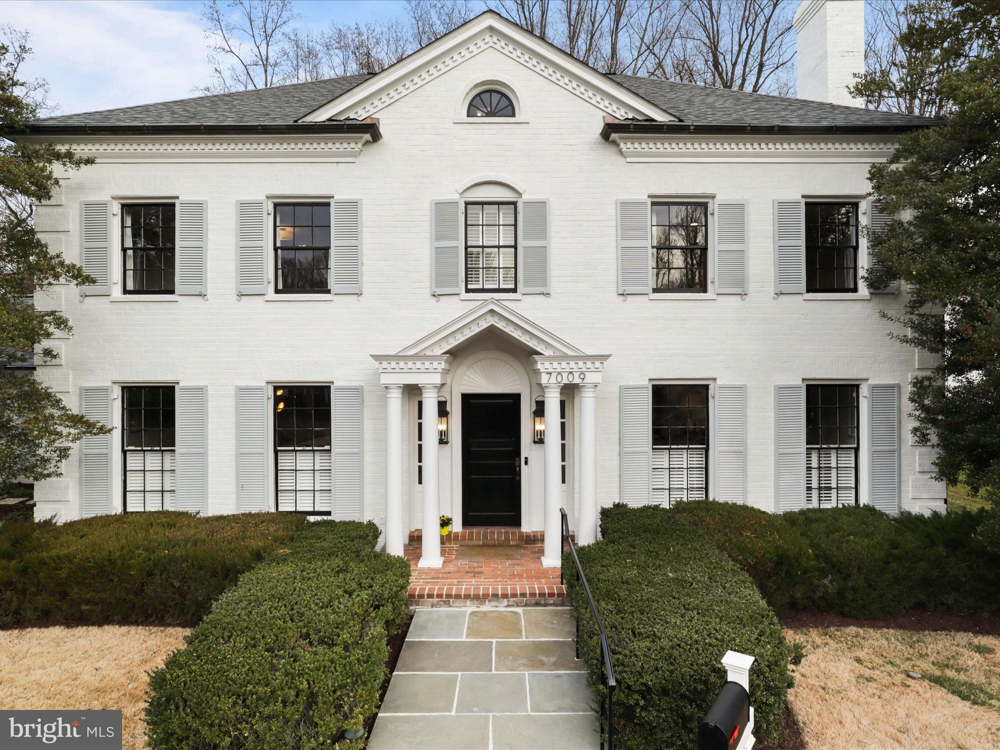 BANNOCKBURN ESTATES - Residential