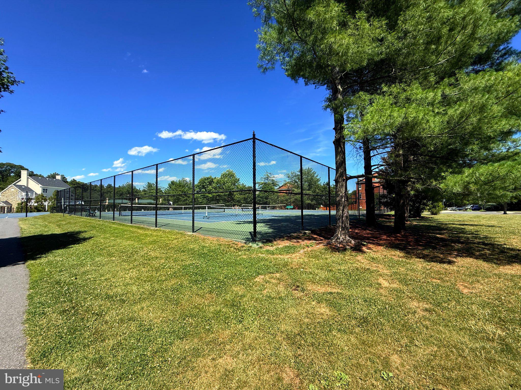 POTOMAC GLEN - Residential