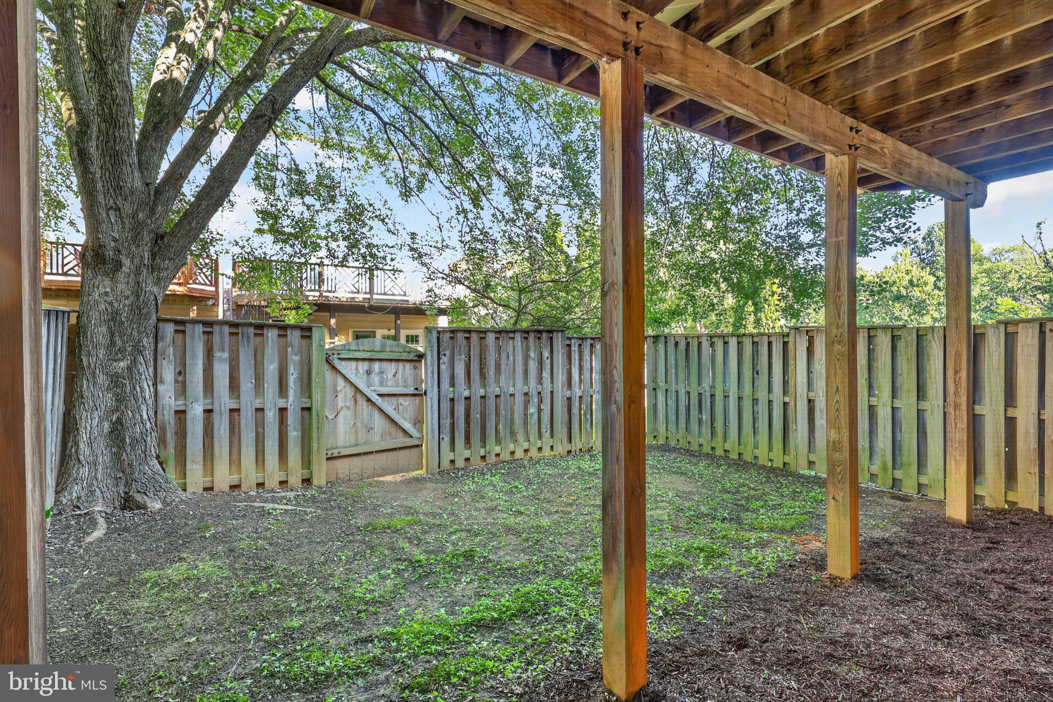 POTOMAC GLEN - Residential
