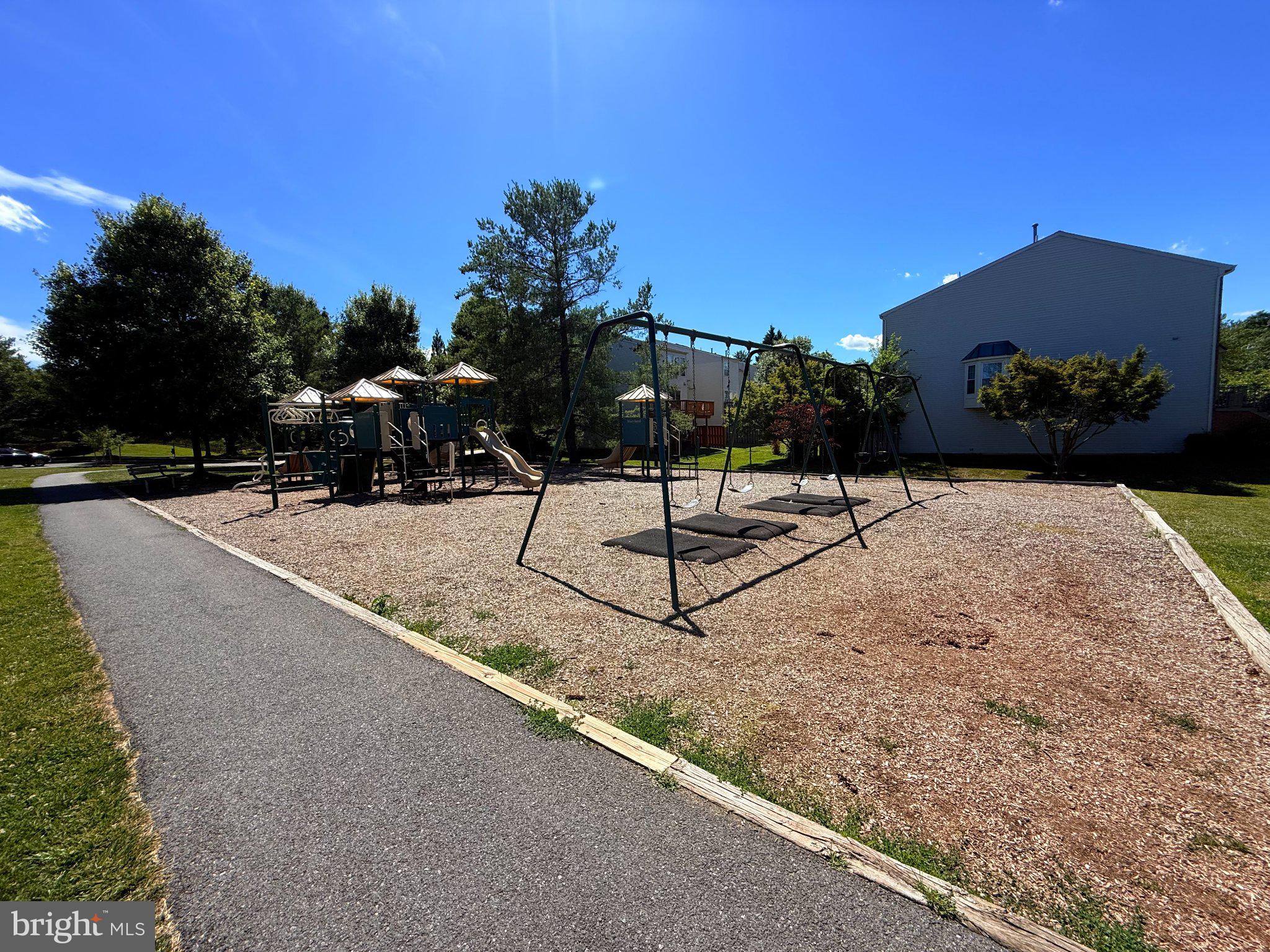 POTOMAC GLEN - Residential