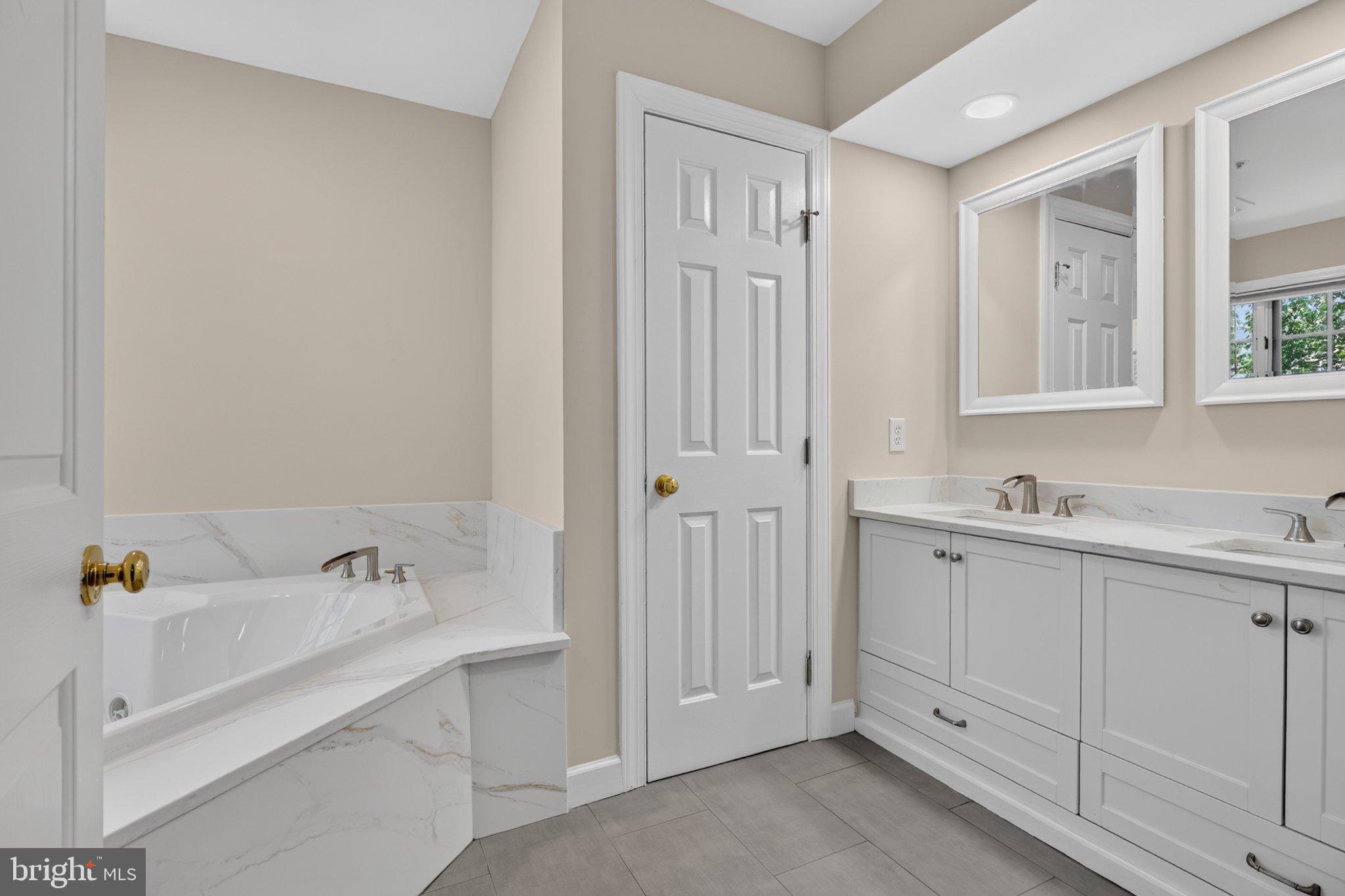 POTOMAC GLEN - Residential