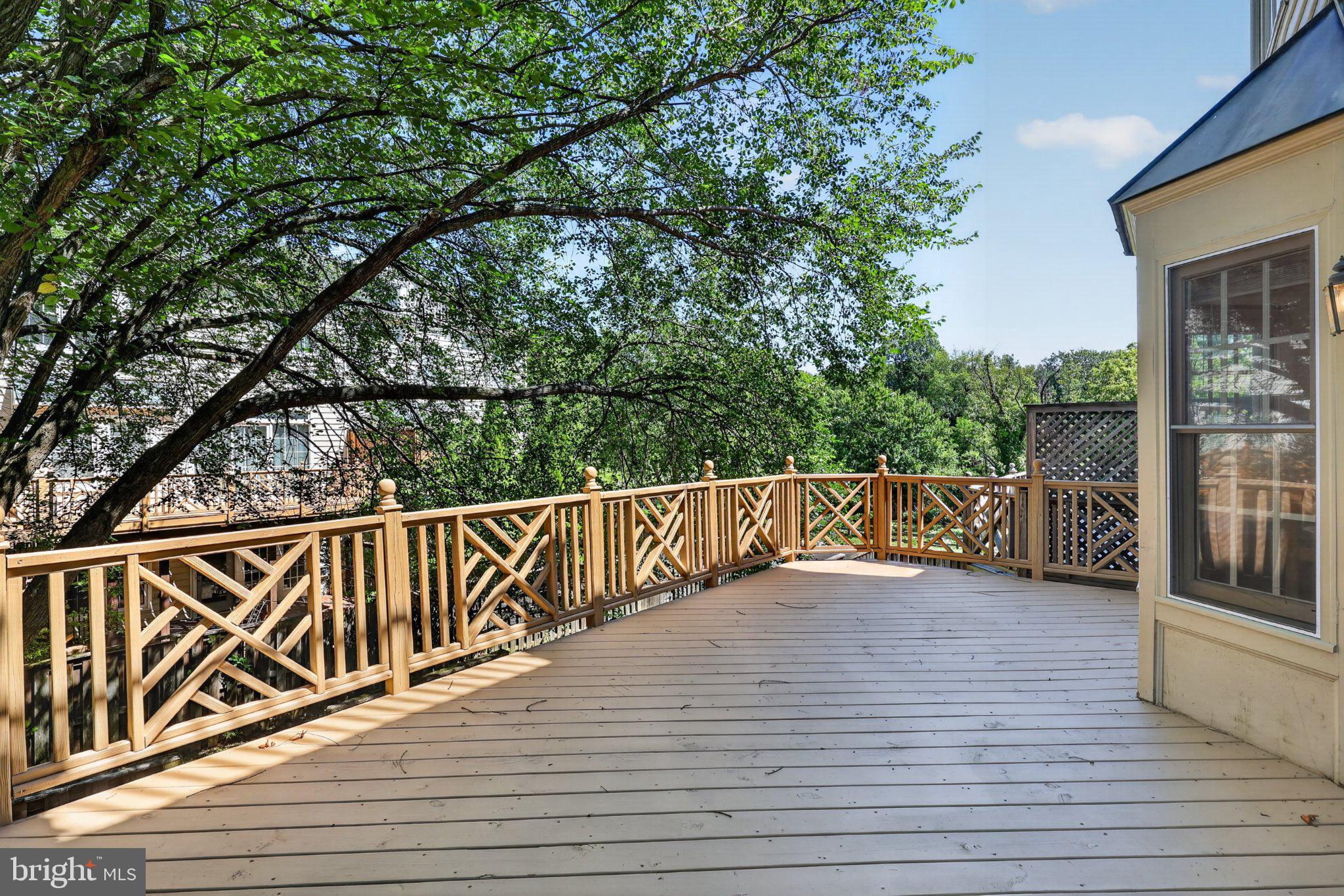 POTOMAC GLEN - Residential