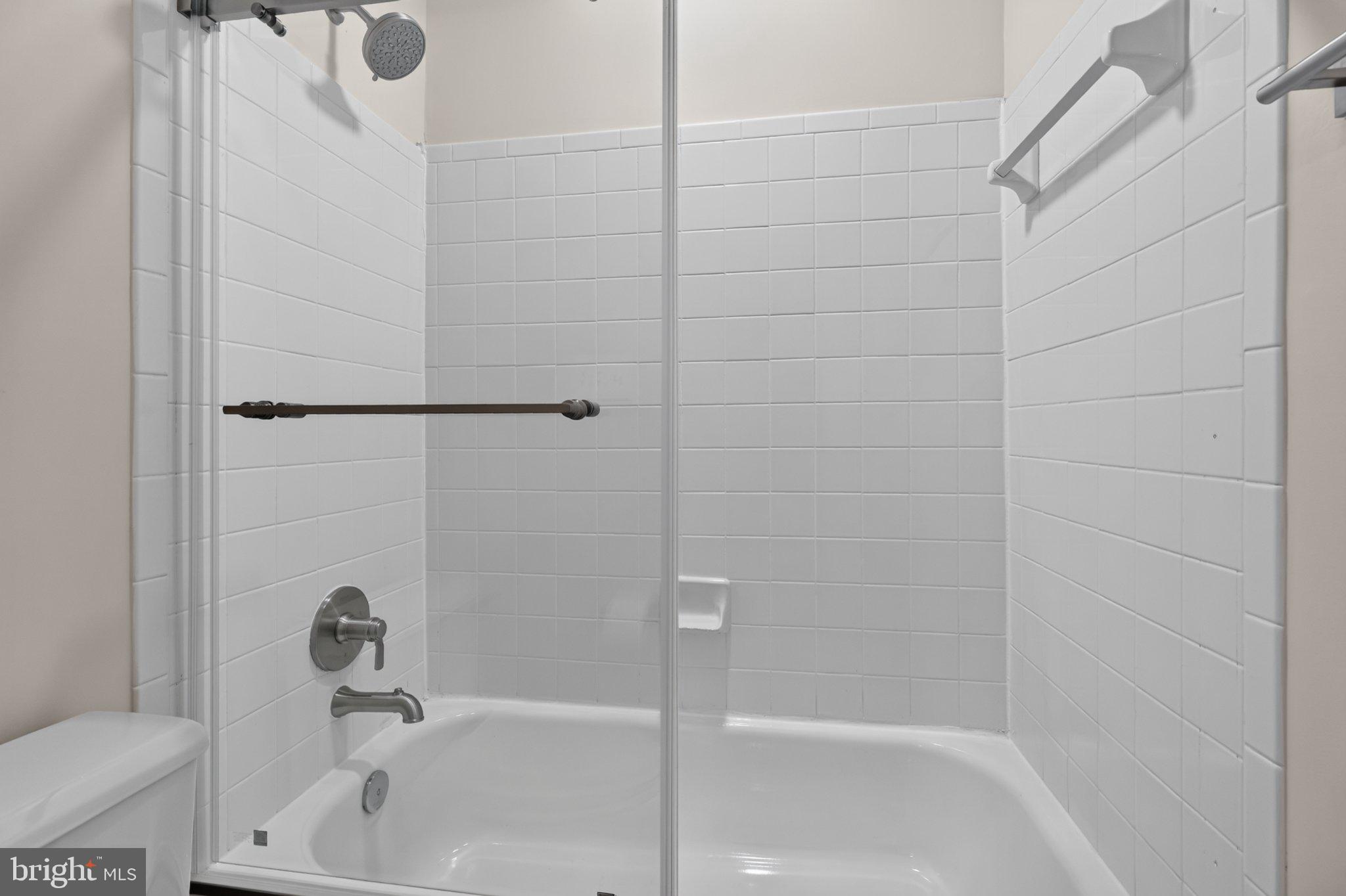 POTOMAC GLEN - Residential