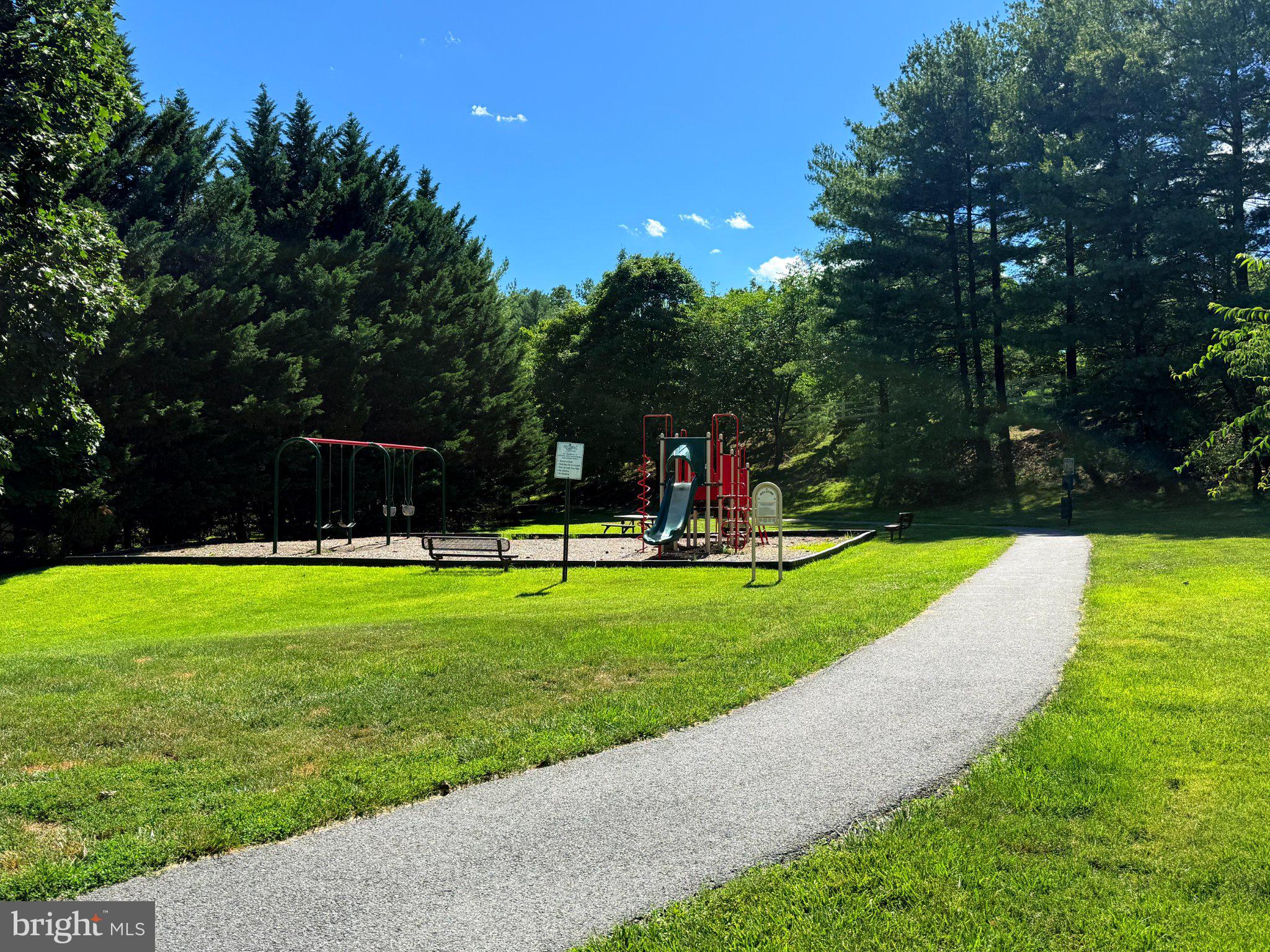 POTOMAC GLEN - Residential