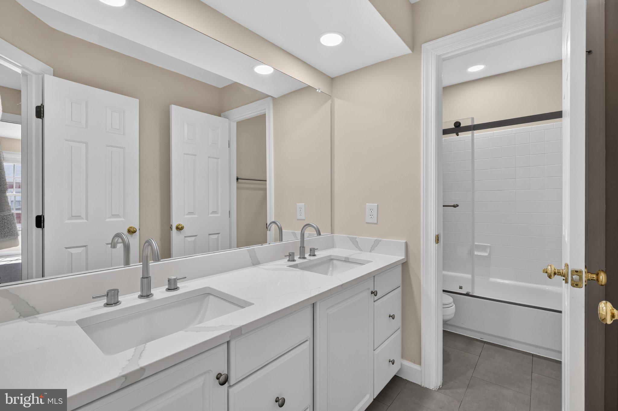 POTOMAC GLEN - Residential