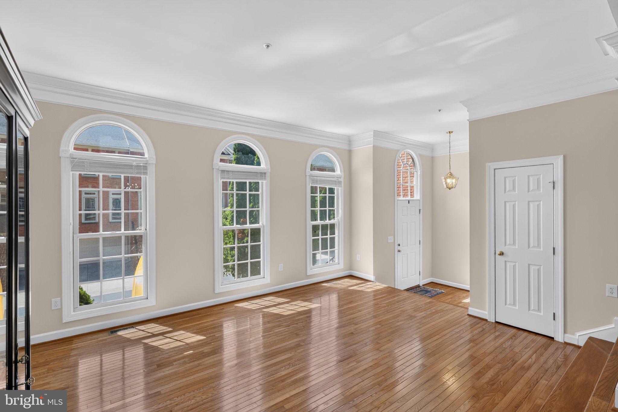 POTOMAC GLEN - Residential