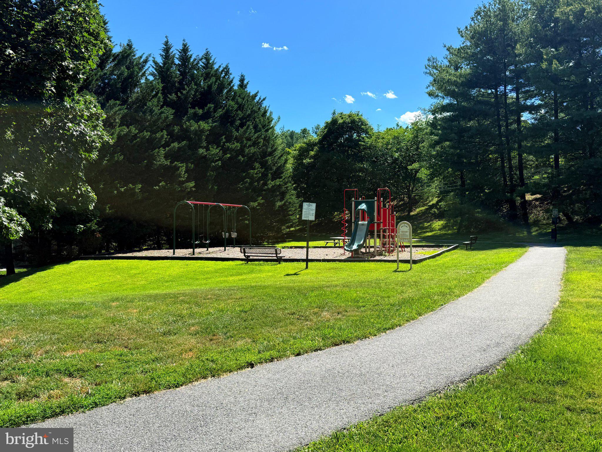 POTOMAC GLEN - Residential
