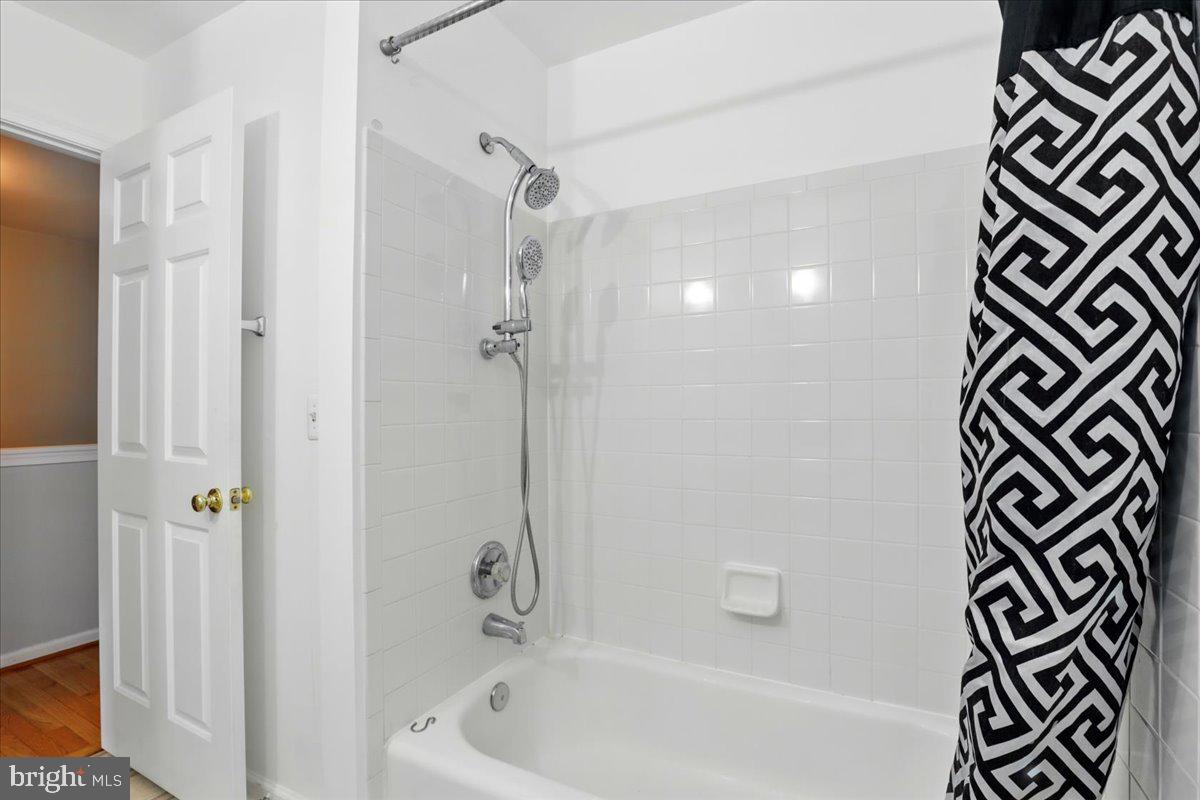STRATFORD - Residential Lease