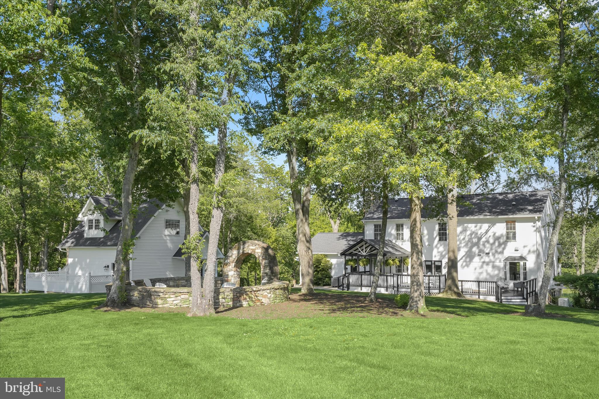 ASHLEY SPRINGS - Residential