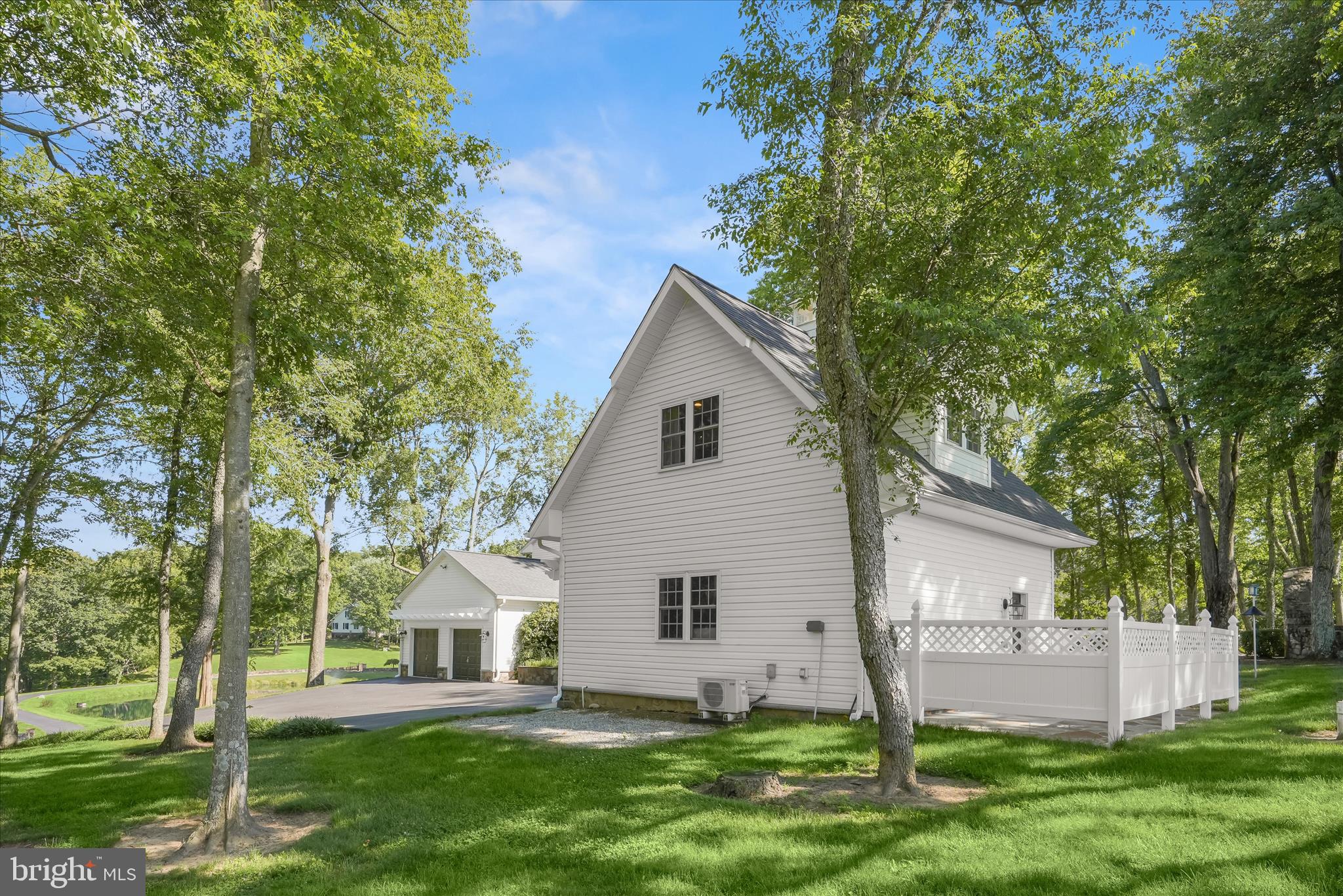 ASHLEY SPRINGS - Residential