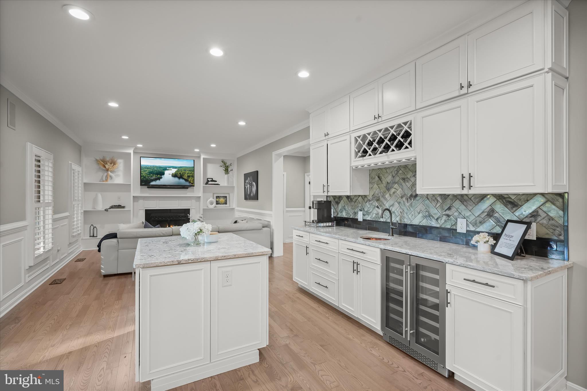 ASHLEY SPRINGS - Residential