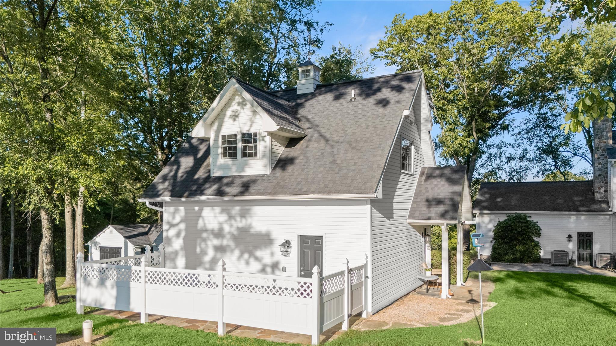 ASHLEY SPRINGS - Residential