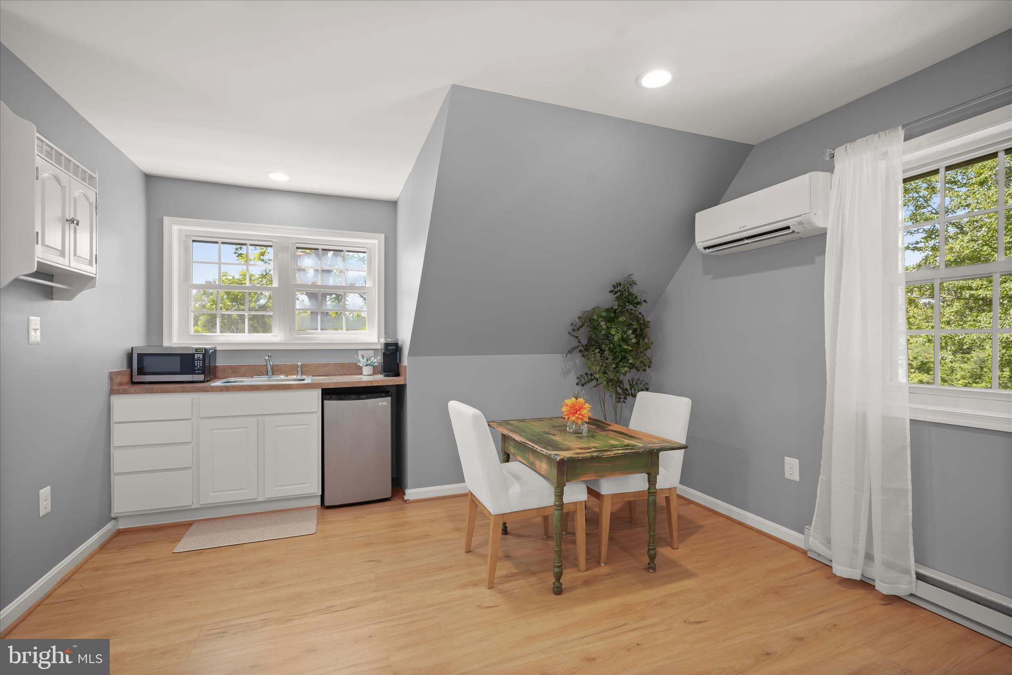 ASHLEY SPRINGS - Residential