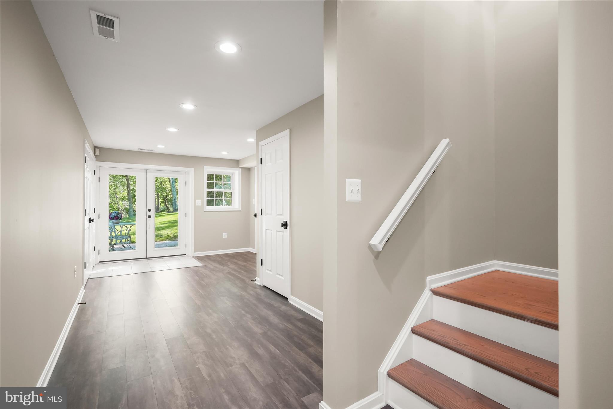 ASHLEY SPRINGS - Residential