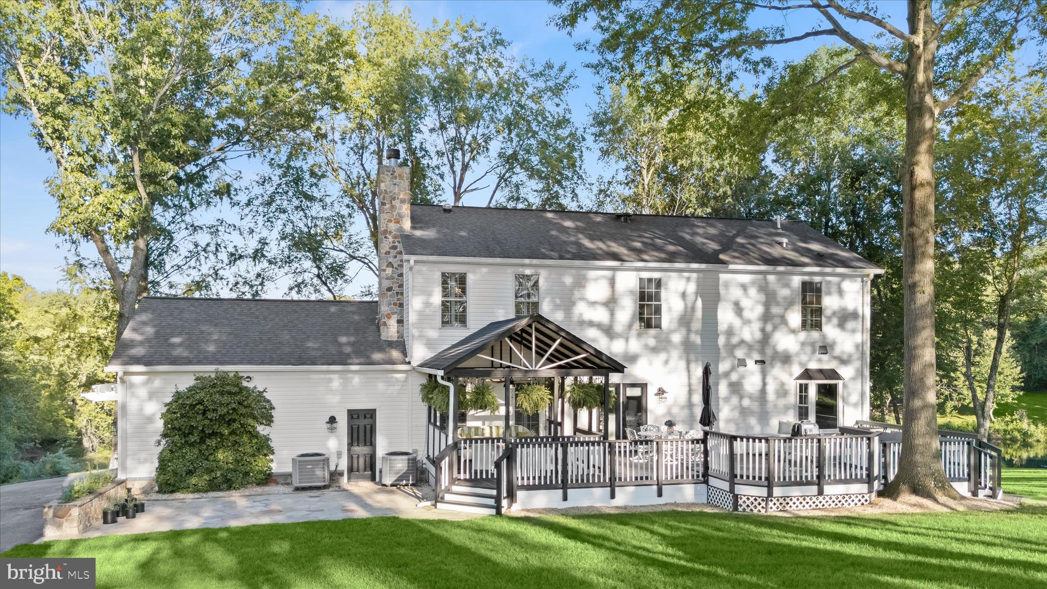 ASHLEY SPRINGS - Residential