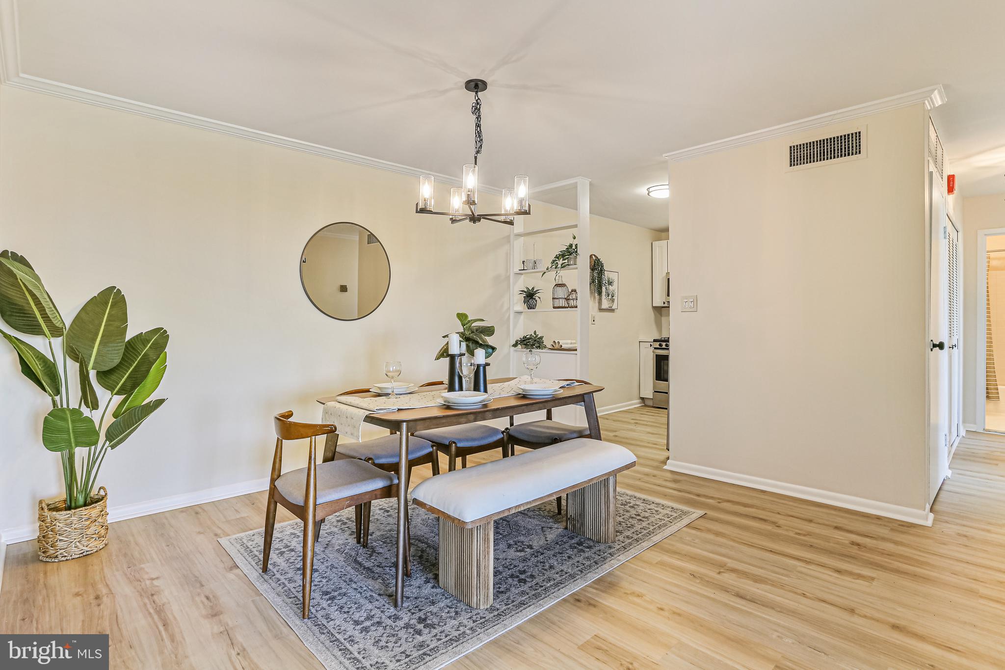 WHITEHALL - Residential