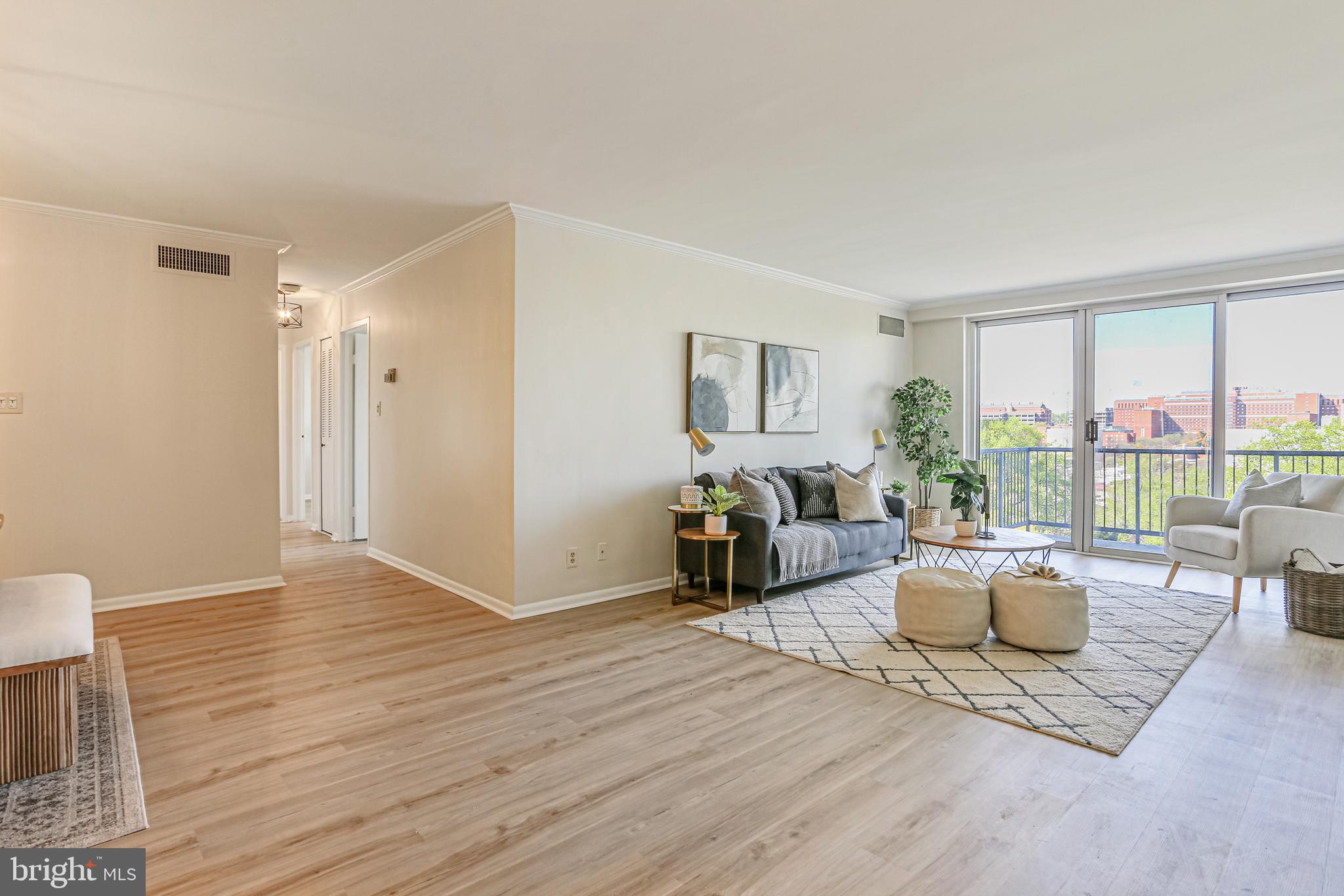 WHITEHALL - Residential