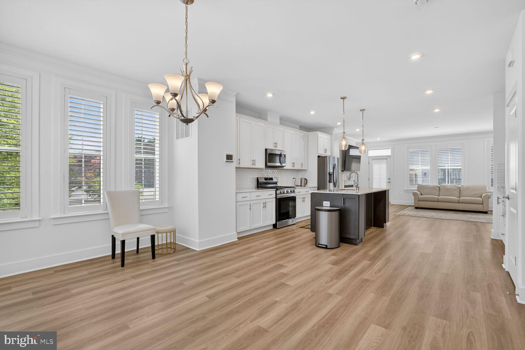TOWNES AT LITTLE RIVER CROSSING - Residential