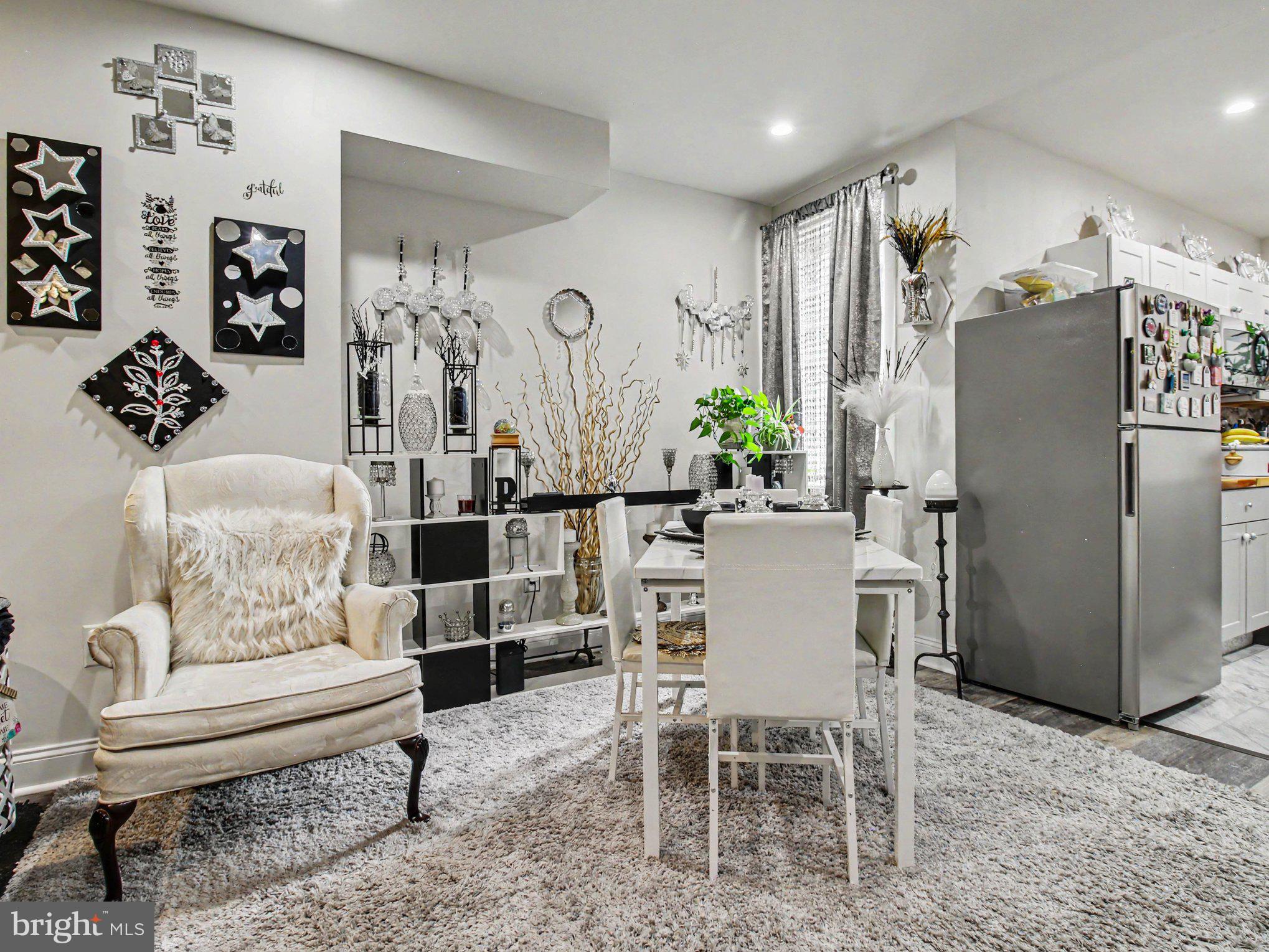 MONTEBELLO - Residential