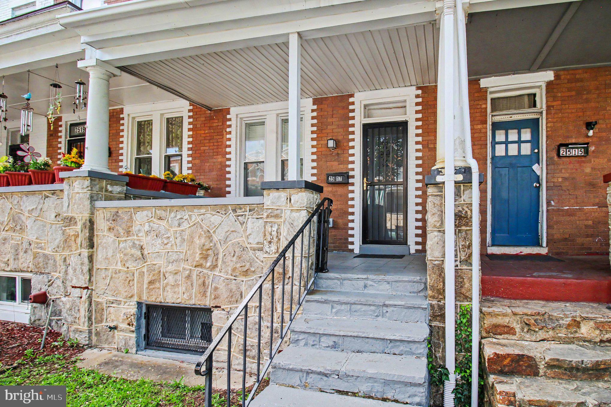 MONTEBELLO - Residential