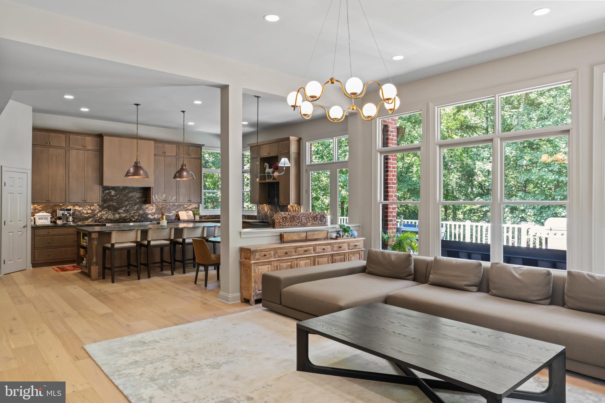 BEACON HILL - Residential