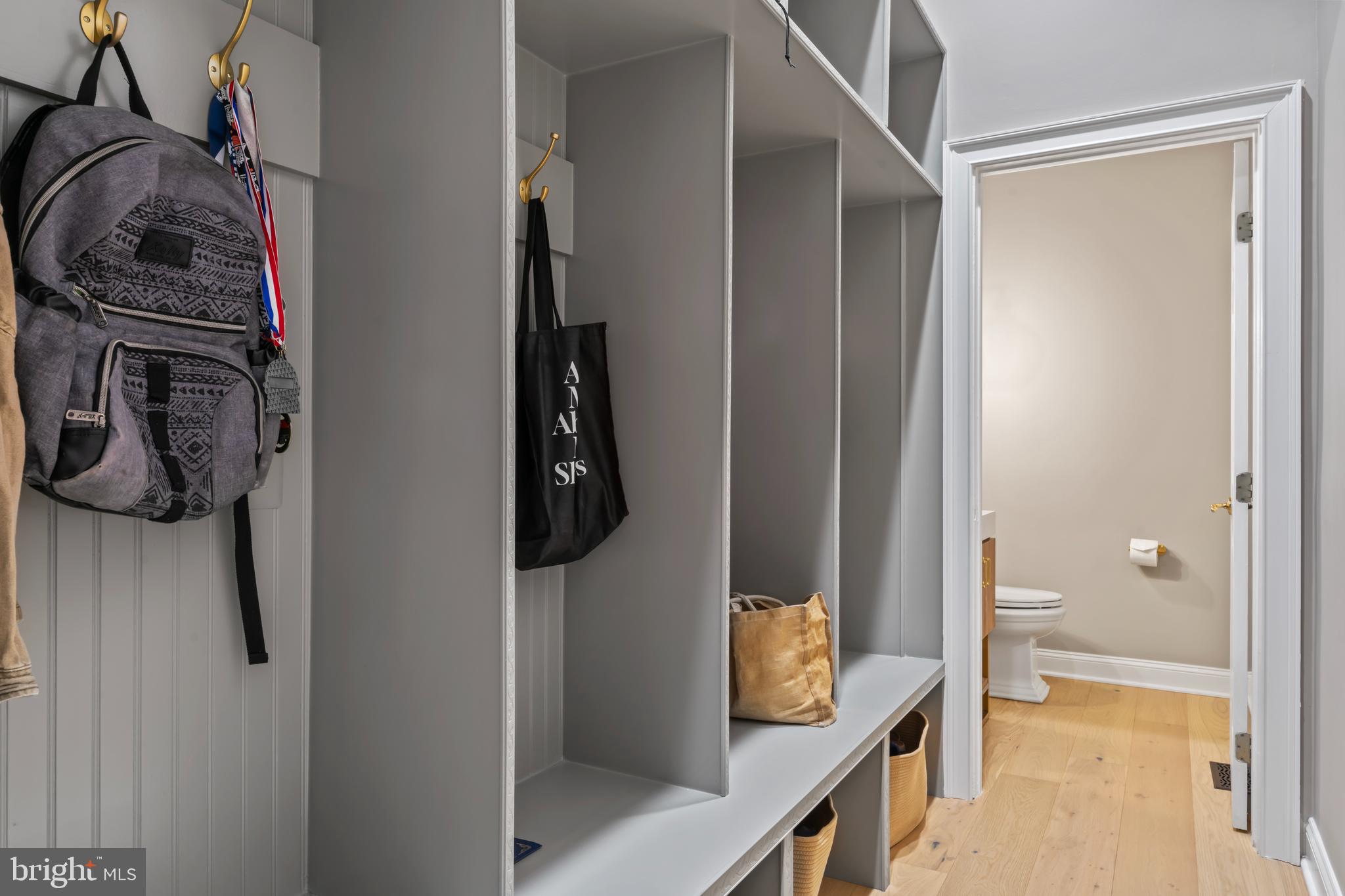 BEACON HILL - Residential