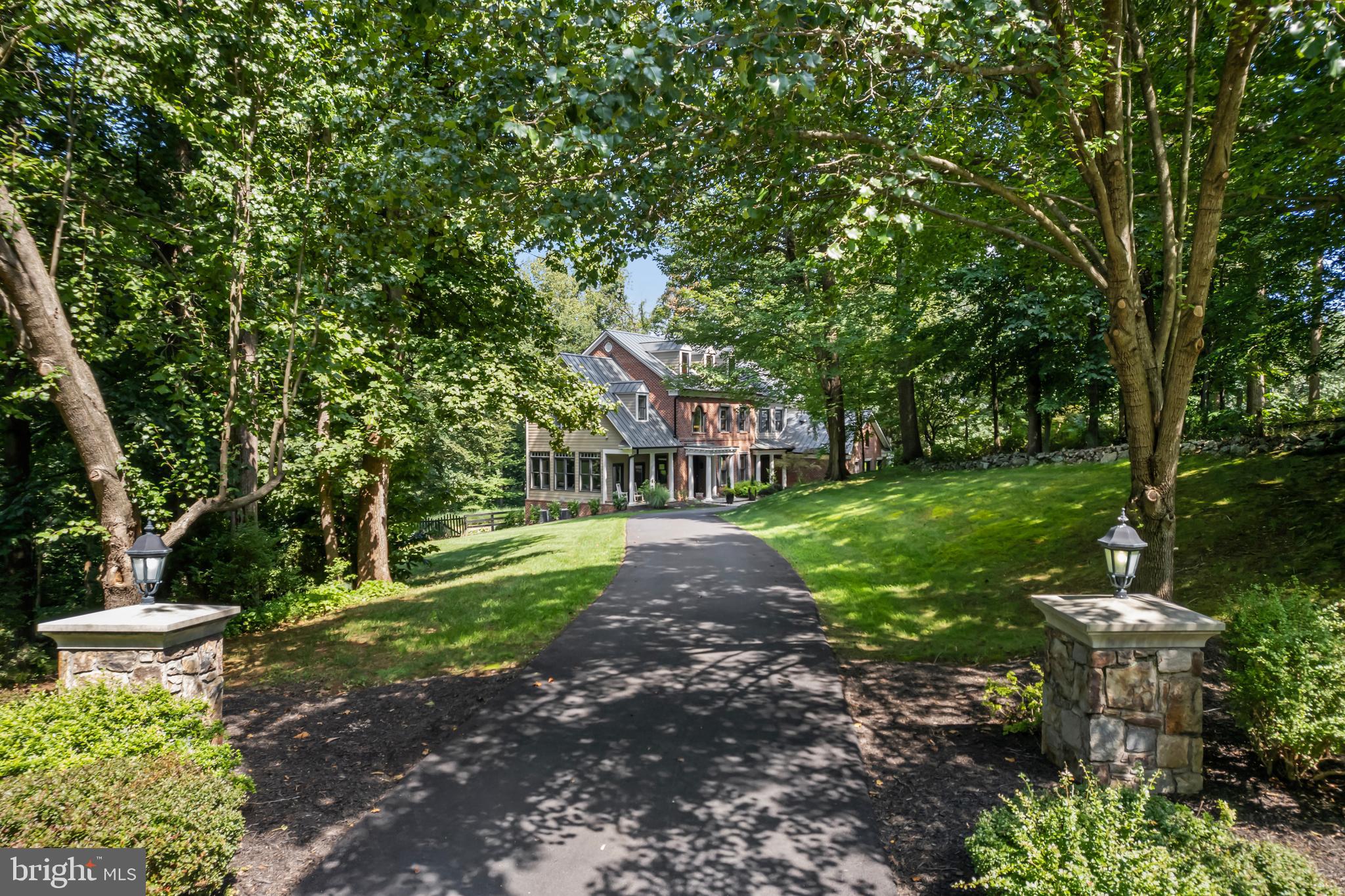 BEACON HILL - Residential