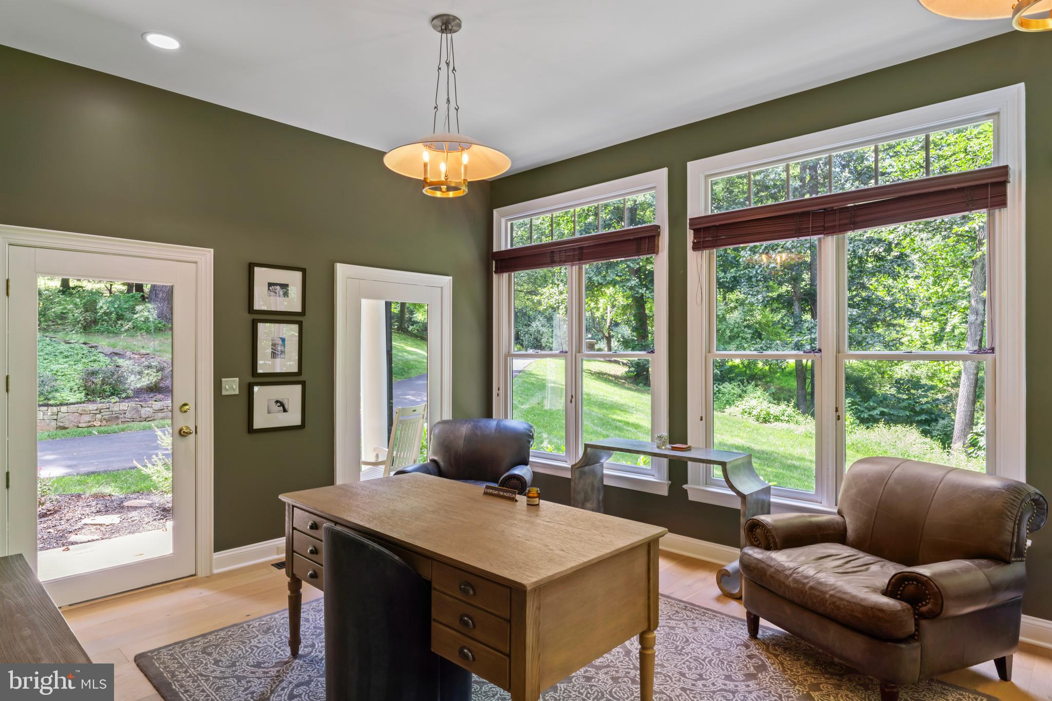 BEACON HILL - Residential