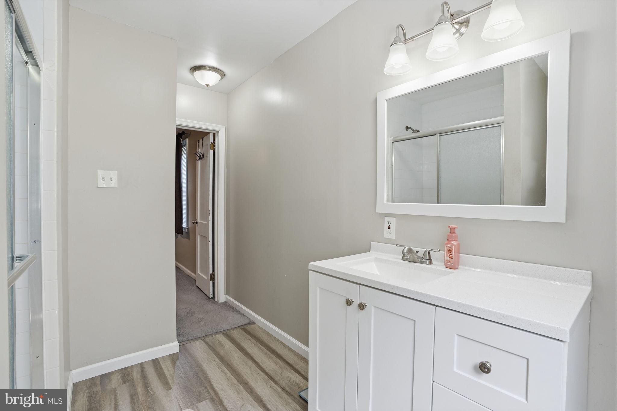 MAPLE SHADE - Residential