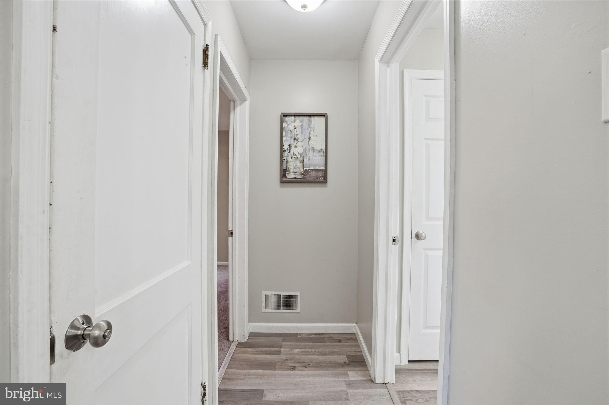 MAPLE SHADE - Residential