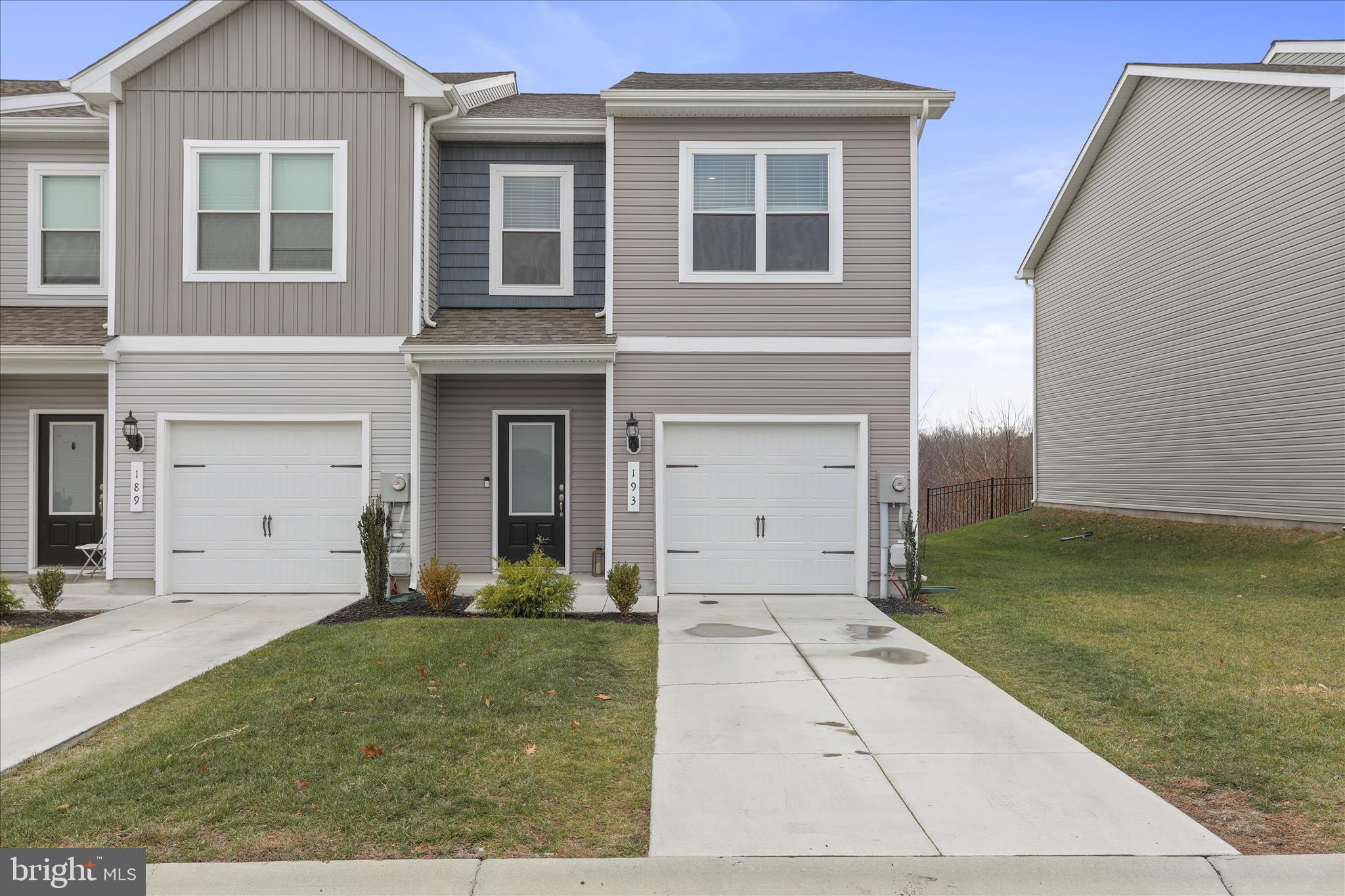 HOMEPLACE AT RIVERSIDE - Residential