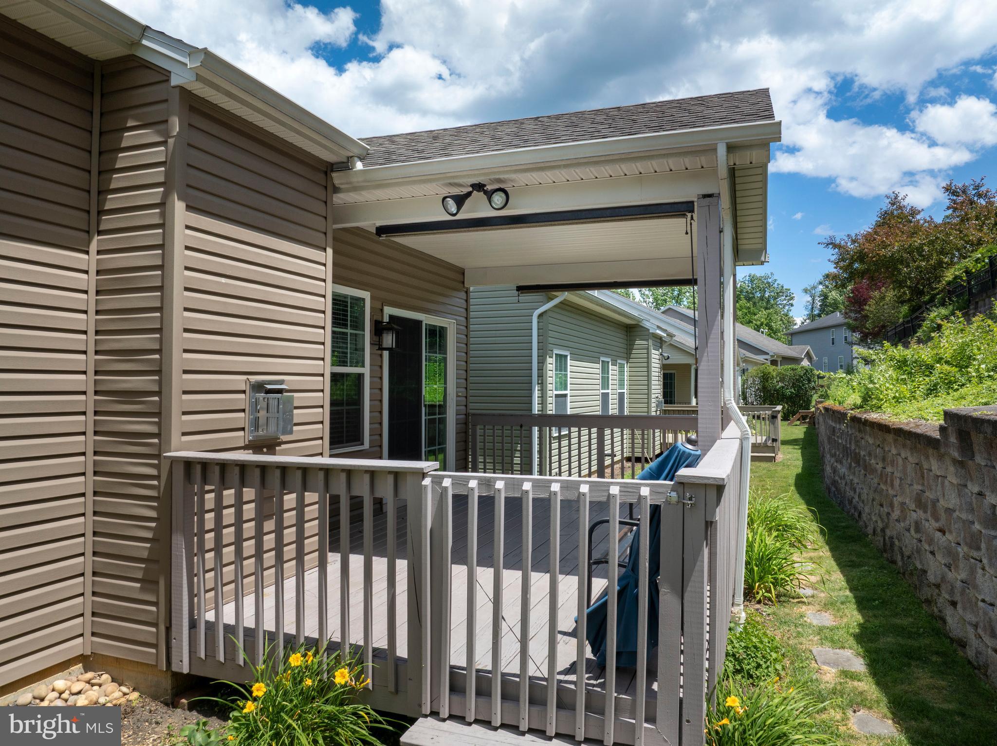 VILLAGE AT PENN STATE - TRADITION POINT - Residential