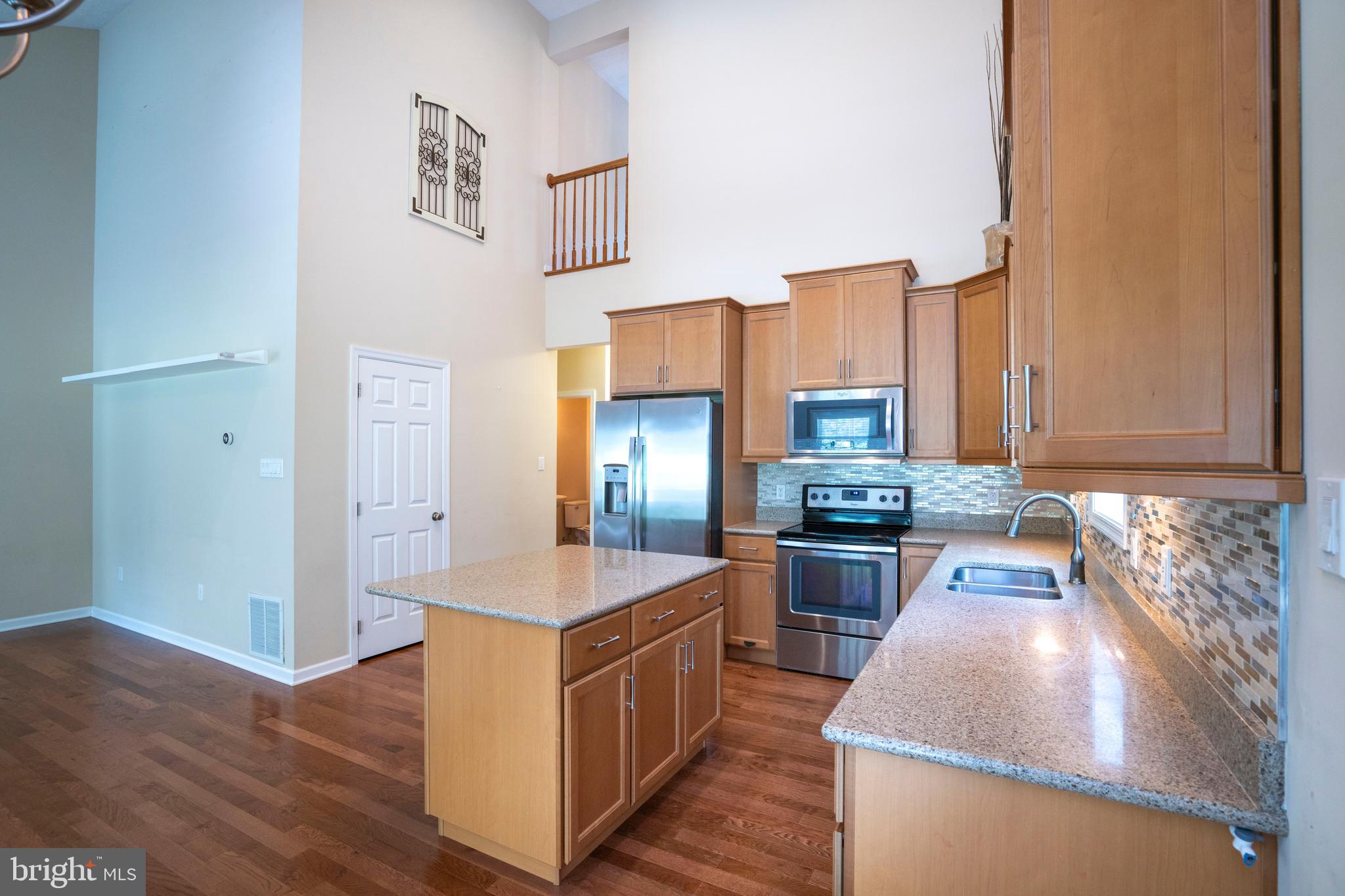 VILLAGE AT PENN STATE - TRADITION POINT - Residential