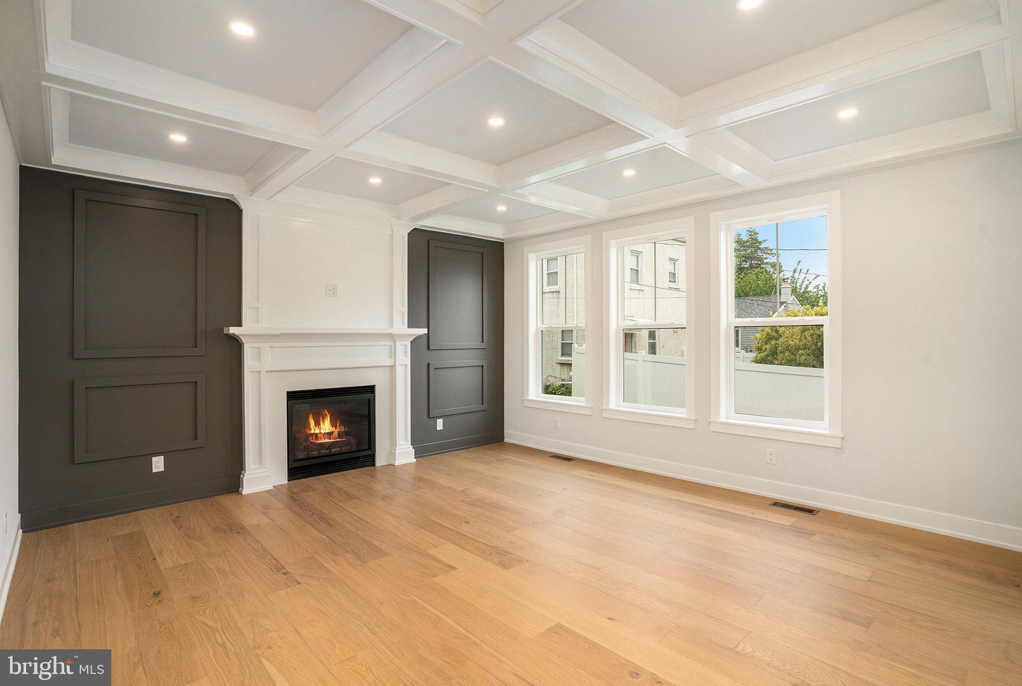 PLYMOUTH VALLEY - Residential