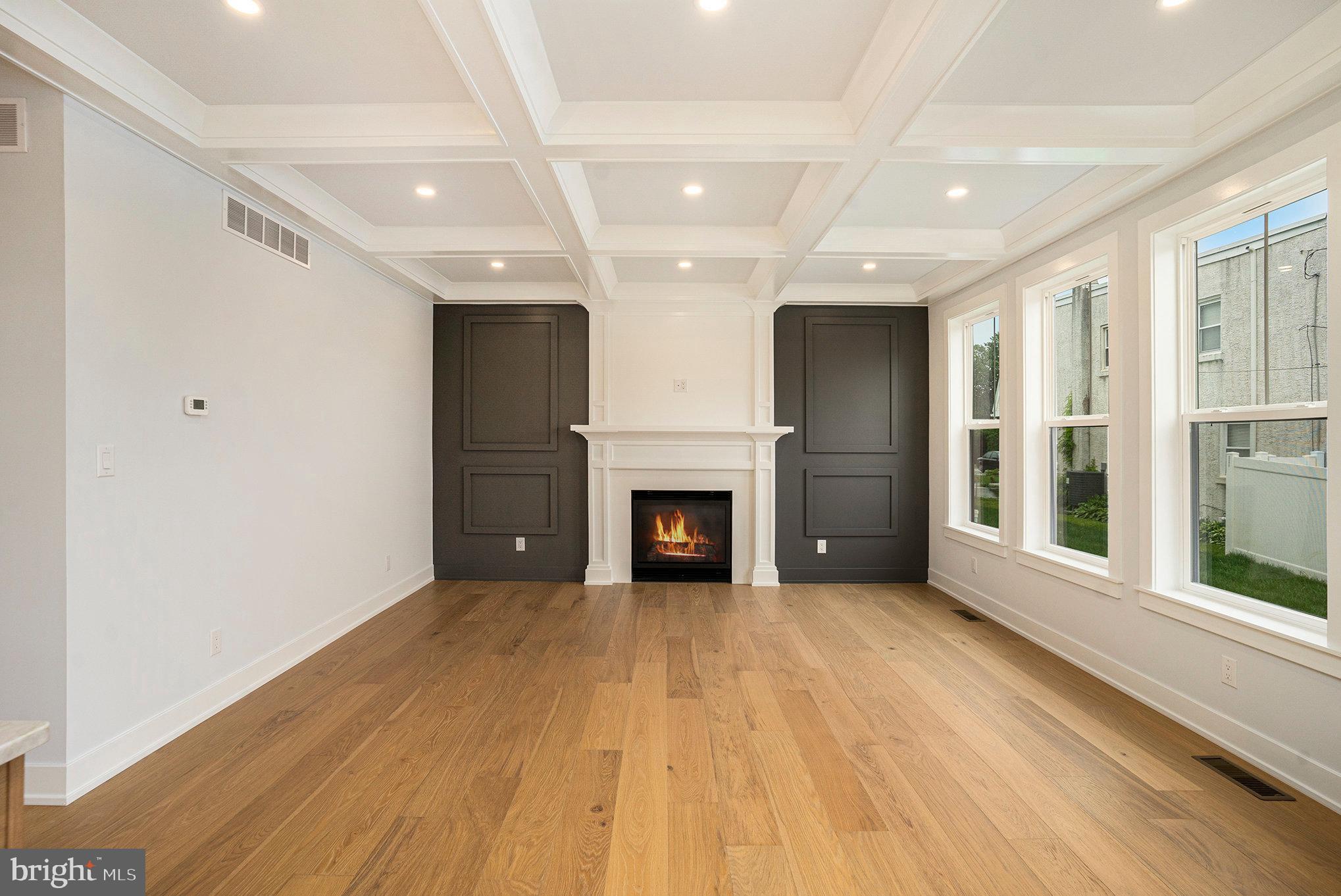 PLYMOUTH VALLEY - Residential